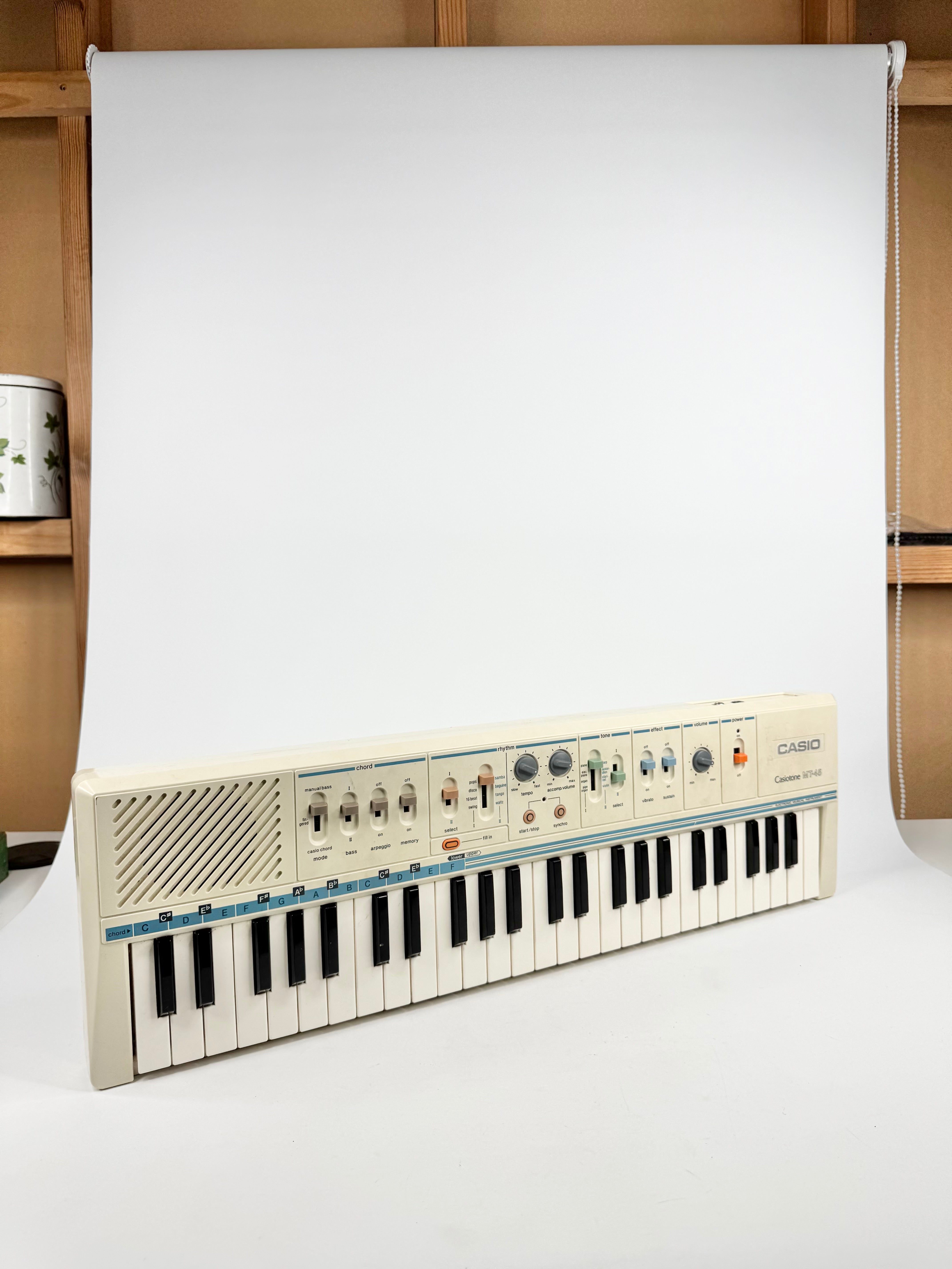 Vintage Casio MT-45 Keyboard