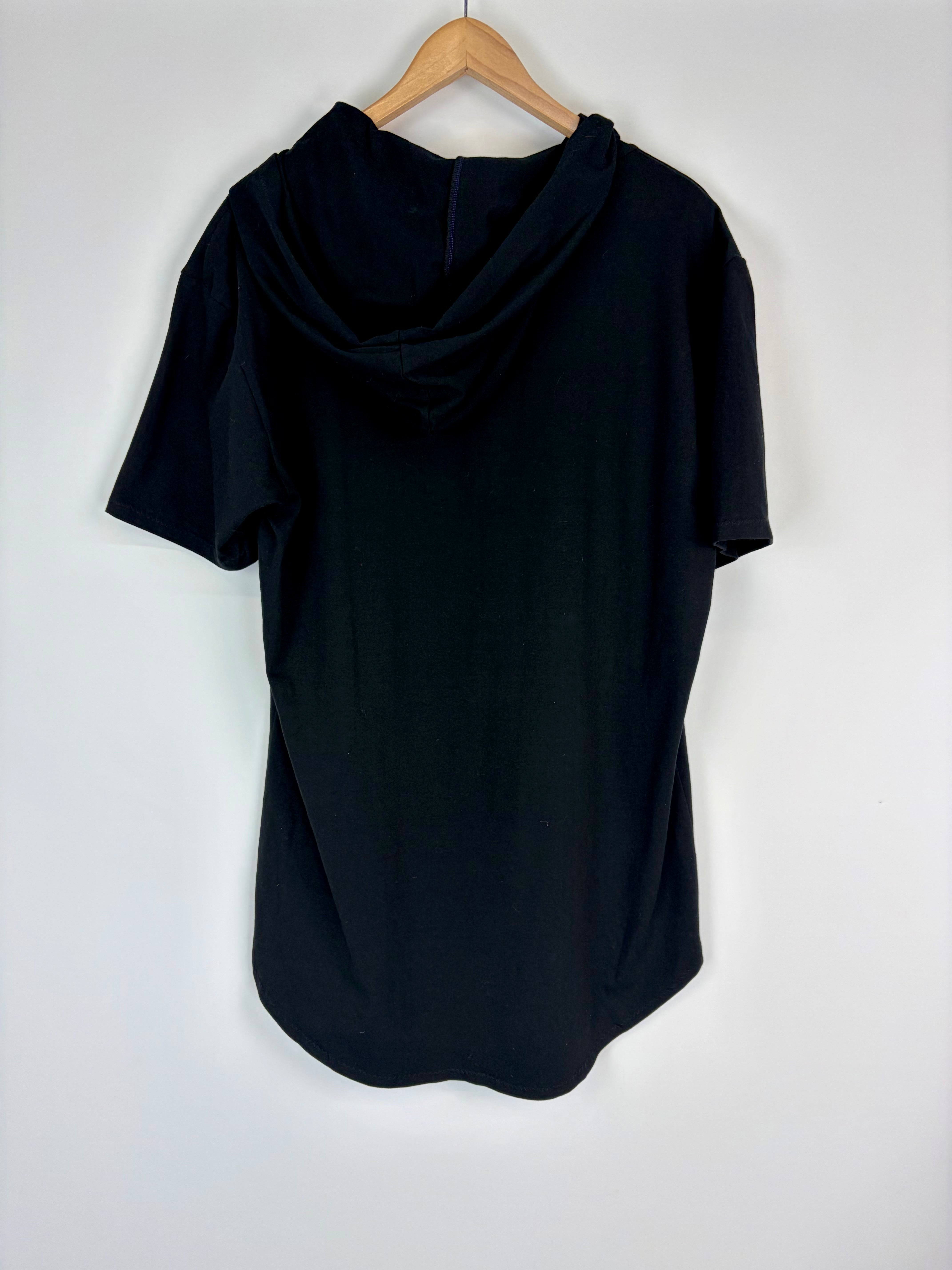 Fee-Nix Creations Black Blue & Green Eye Motif Short Sleeve Hoodie Top - M