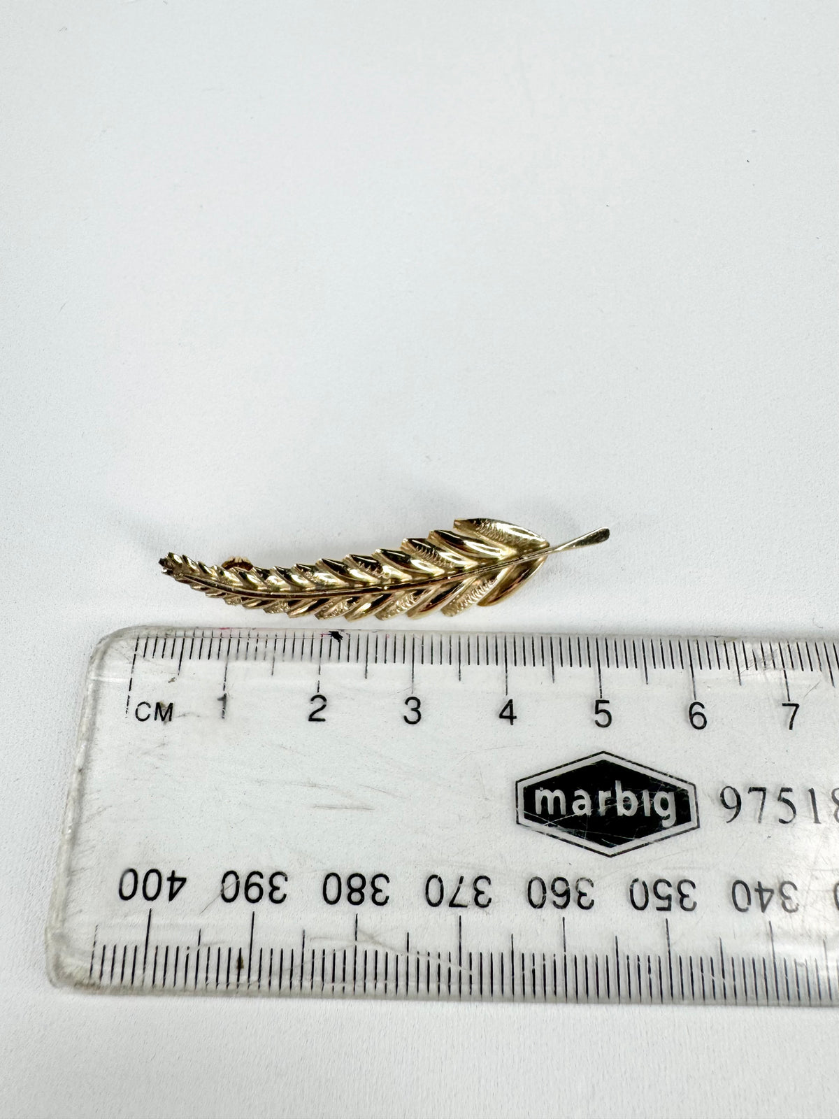 9ct Birmingham Hallmarked Feather Brooch