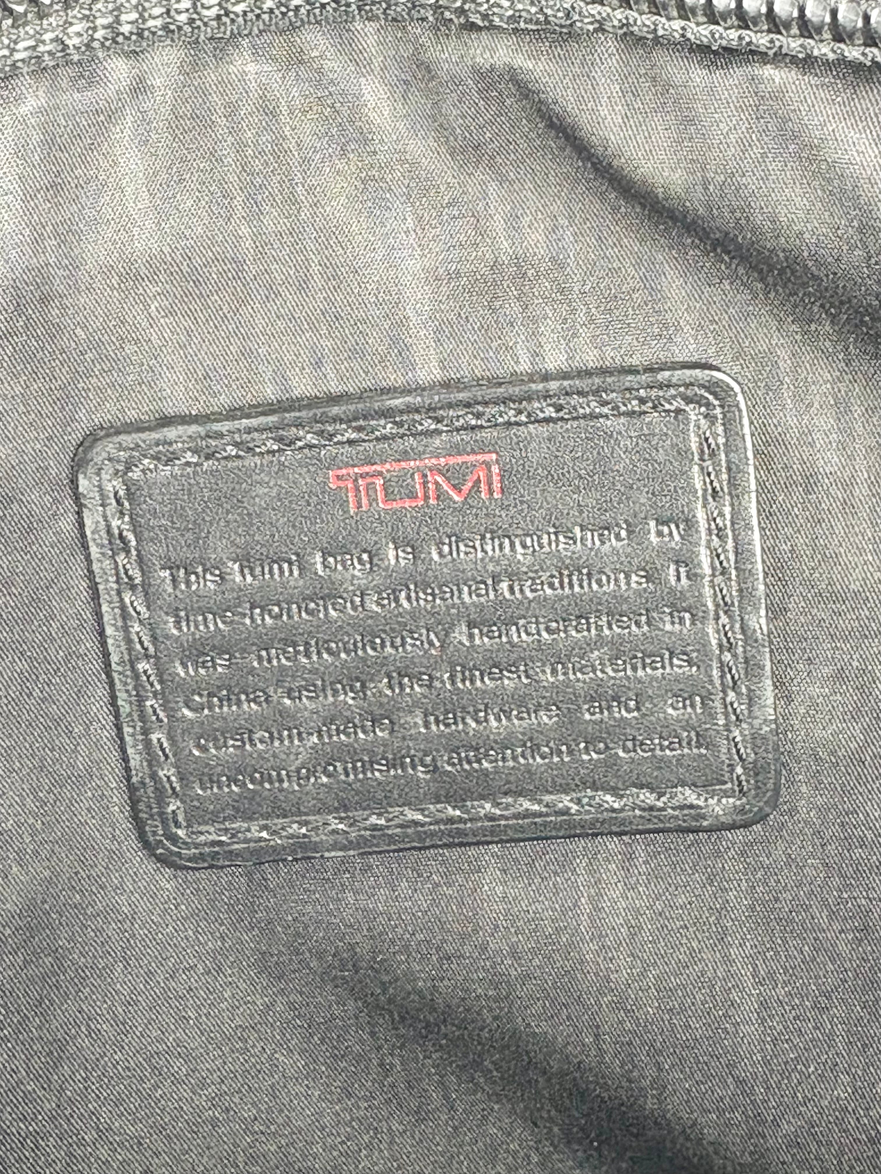 Tumi Black Leather Accordion-Style Messenger Briefcase