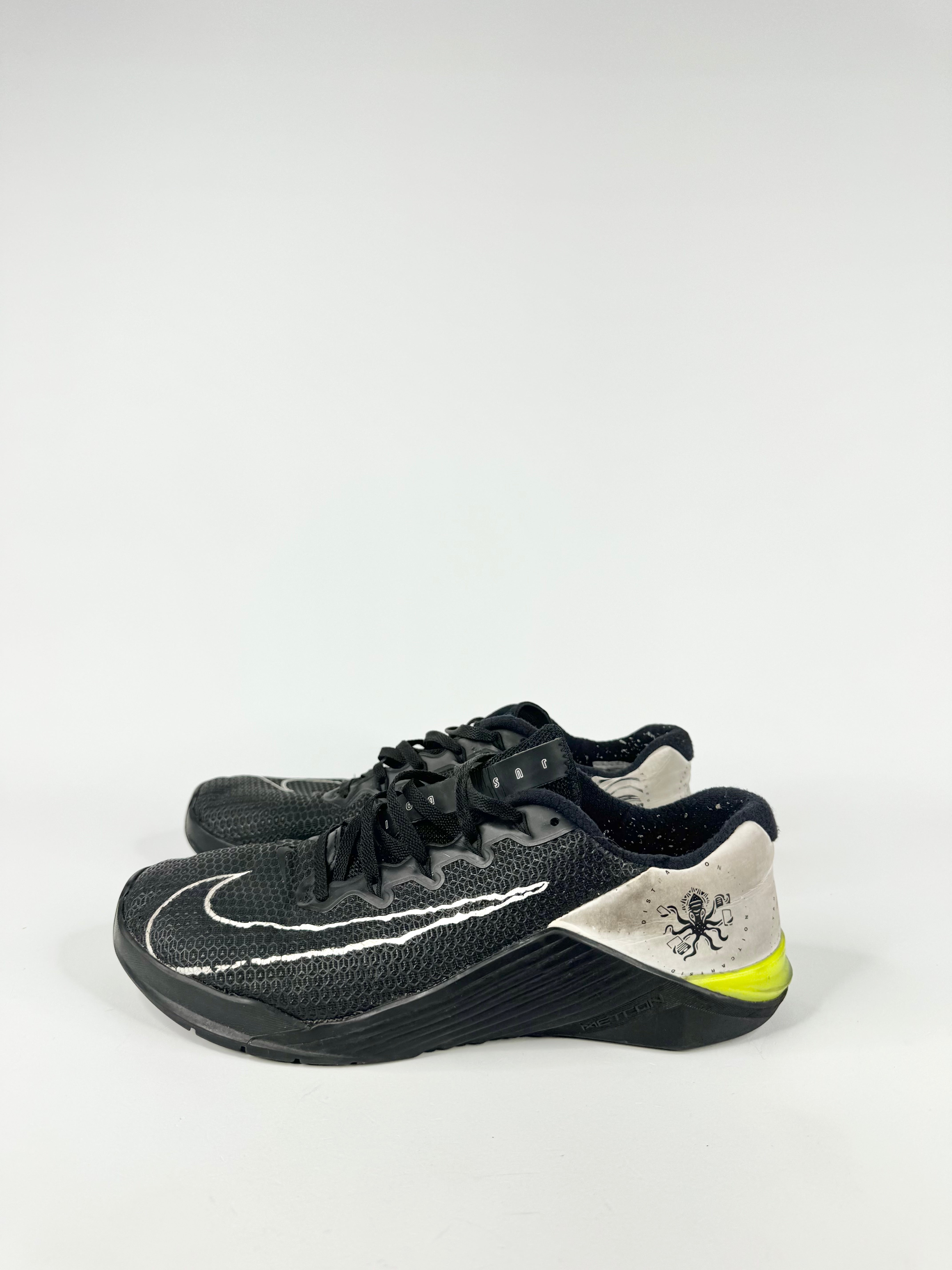 Nike Black 'Metcon 5 Black Volt' Villians Edition Sneakers - EU42.5