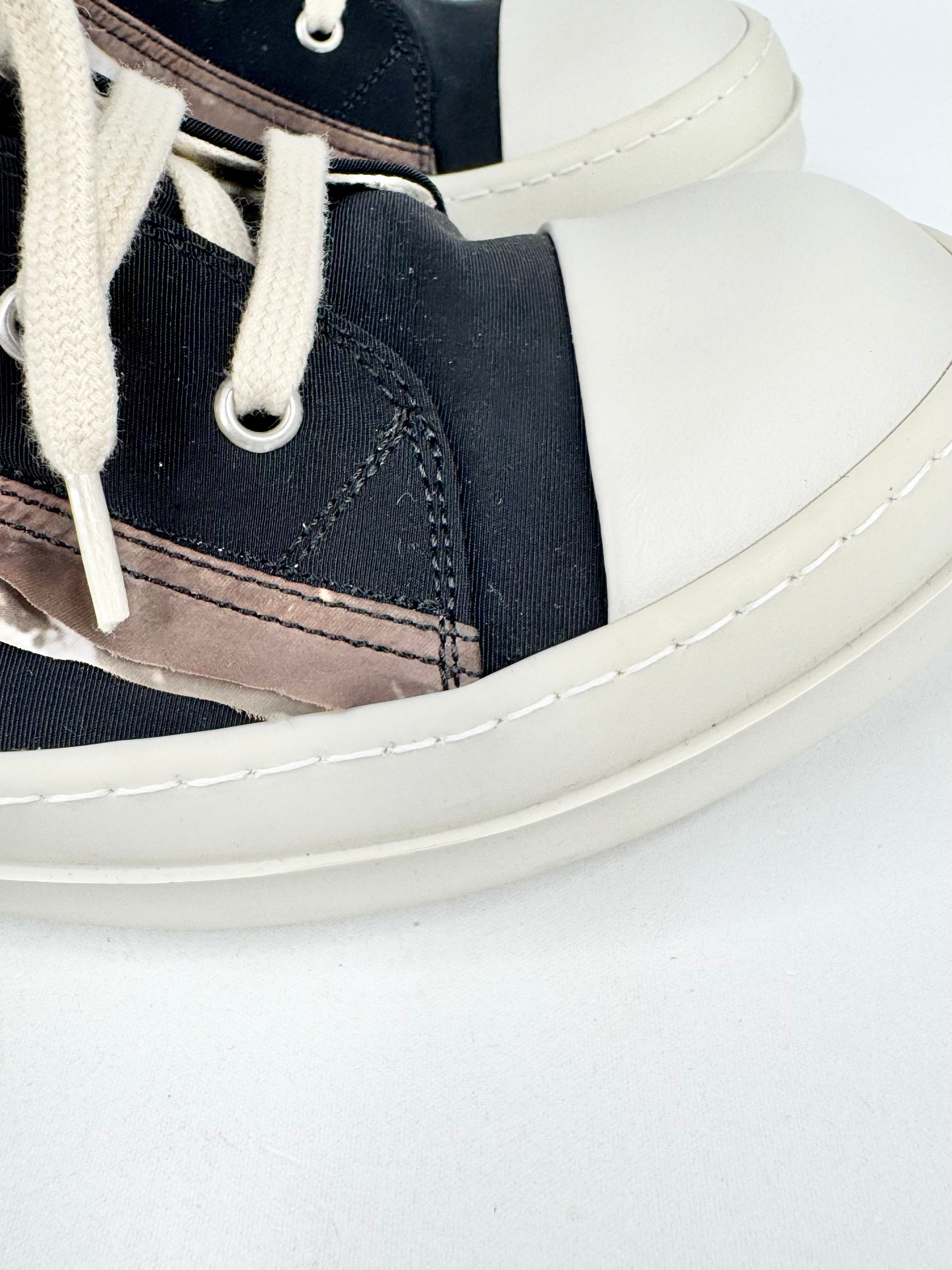 Rick Owens Drkshdw Black & White Ruffle Trim Ramones - EU41