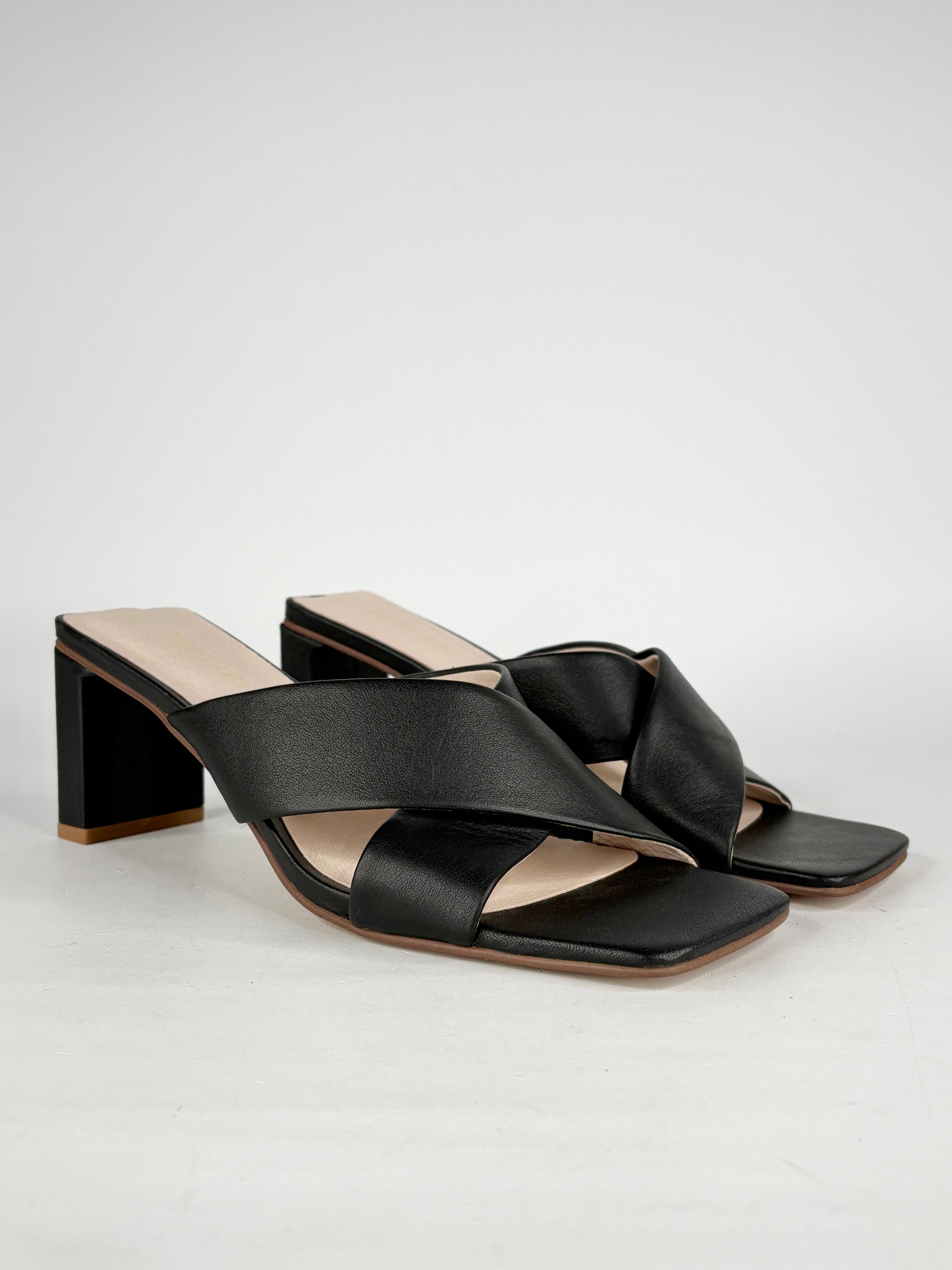 Gorman Black Leather 'Lexi' Sandals - EU38
