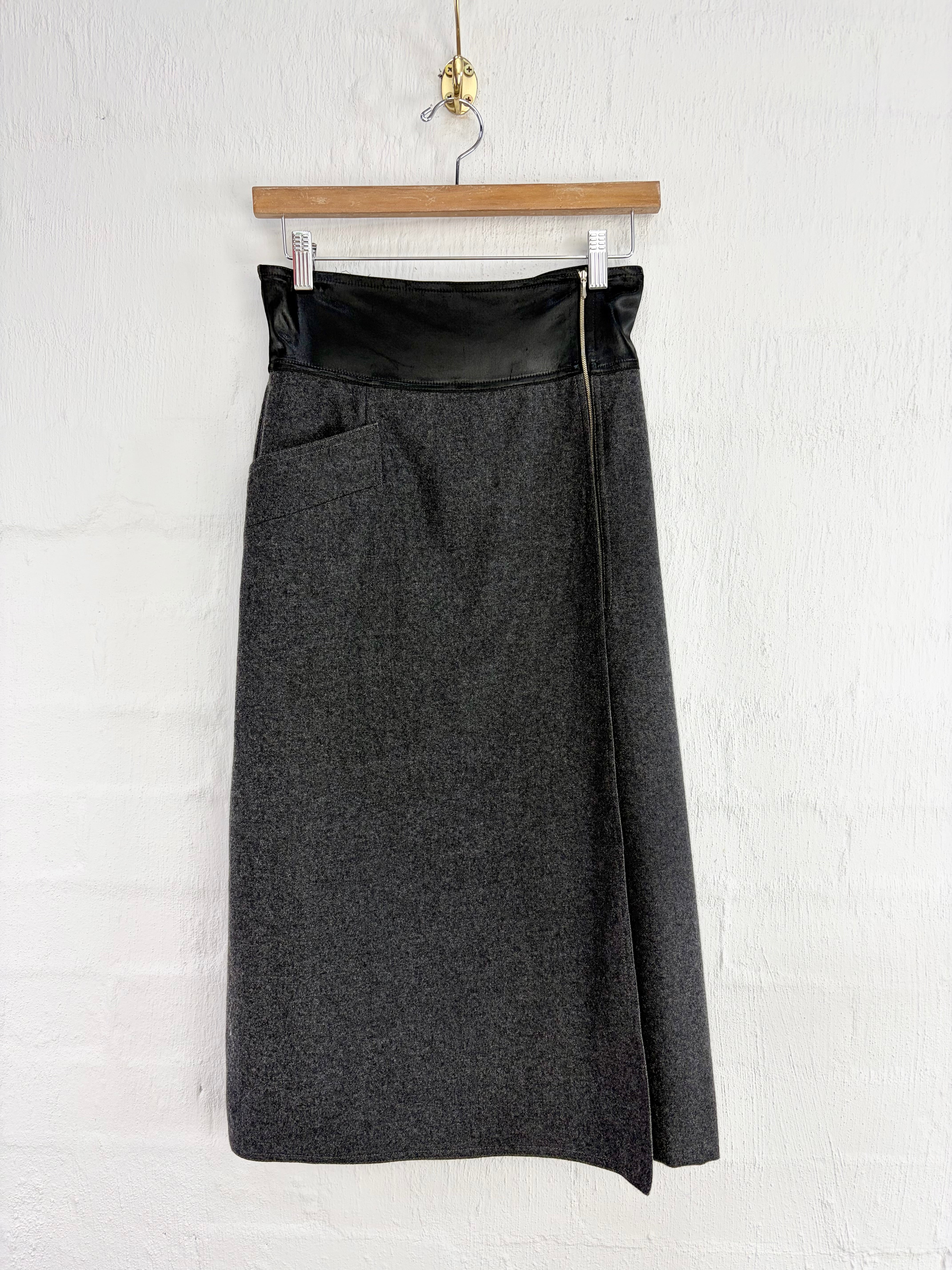 Gianfranco Ferre Grey & Black Zipper Pencil Skirt - AU8/10