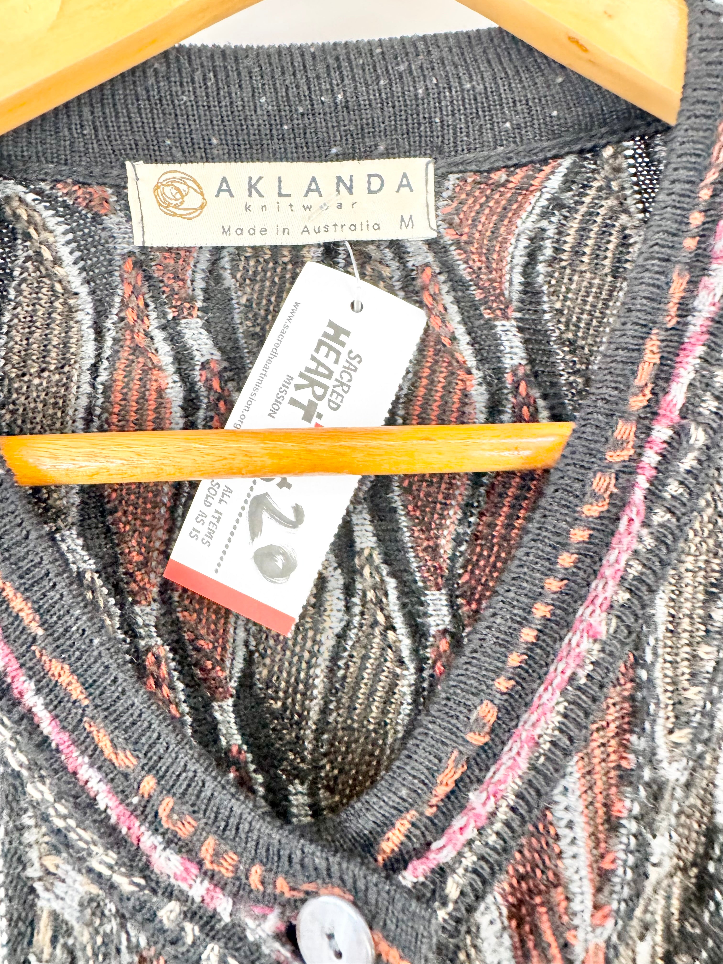 Aklanda Vintage Black & Red 3D Knit Cardigan - M