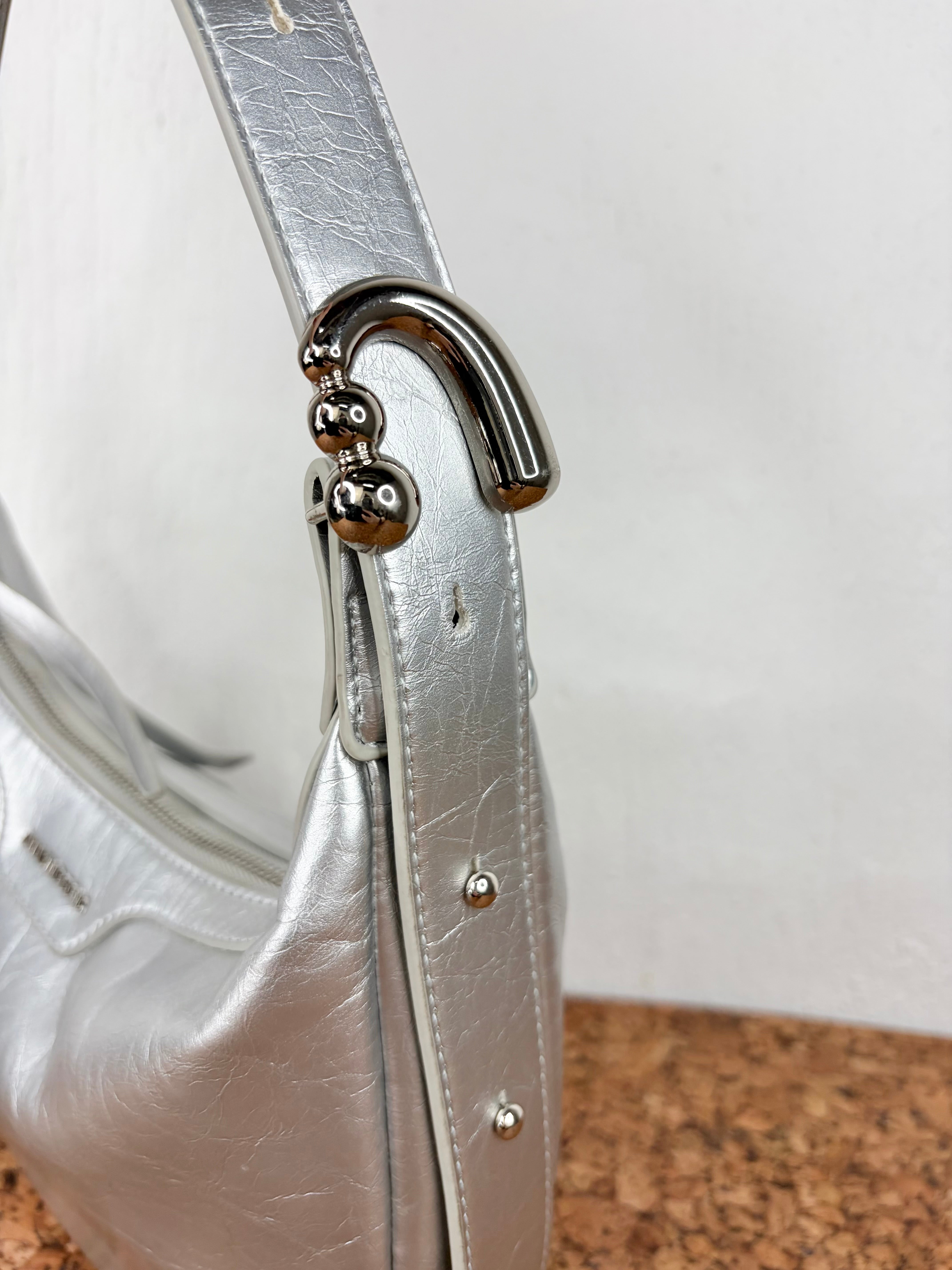 Amazing Song Silver Shoulder Bag