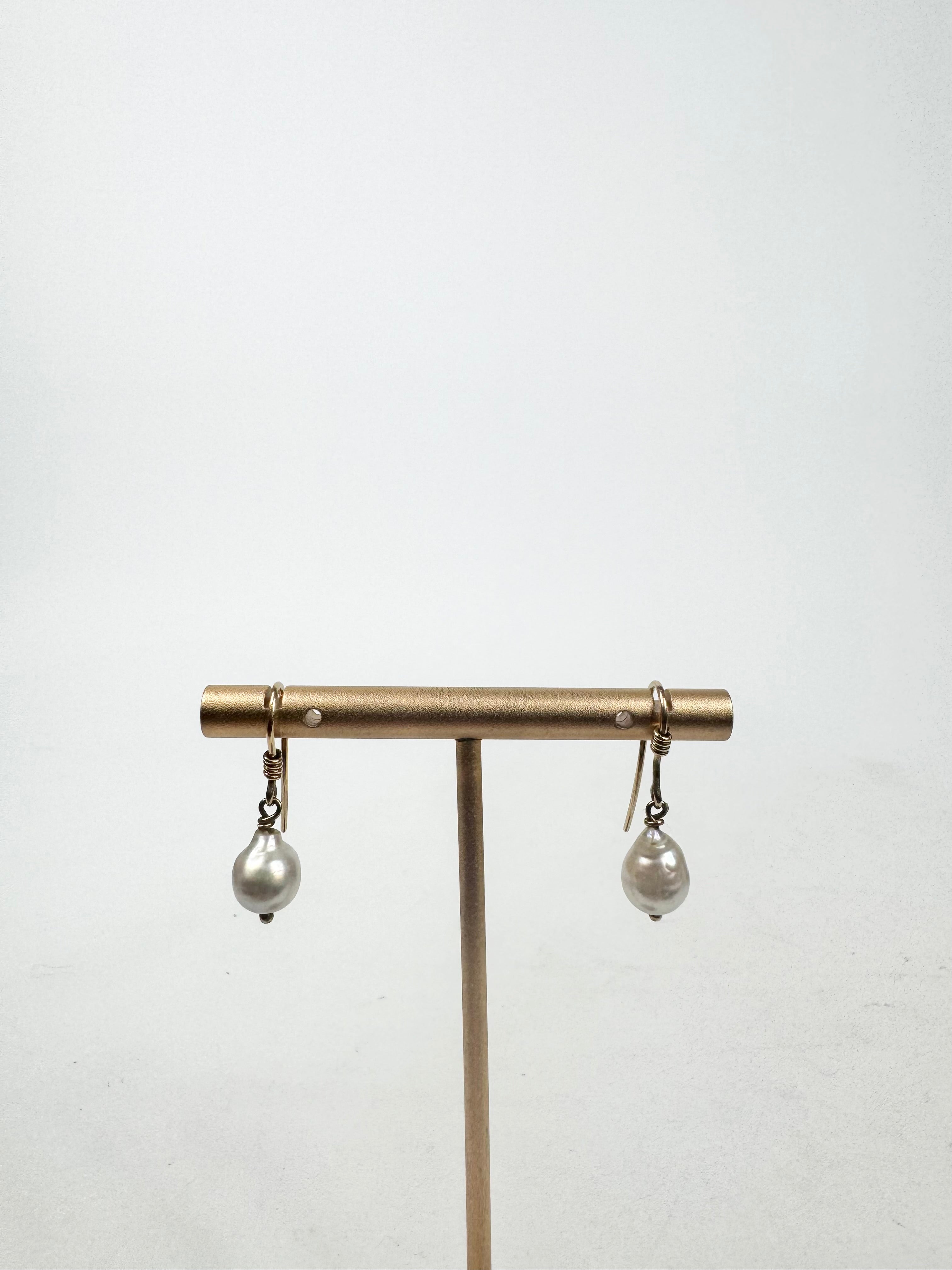 9ct Gold & Freshwater Pearl Drop Earrings