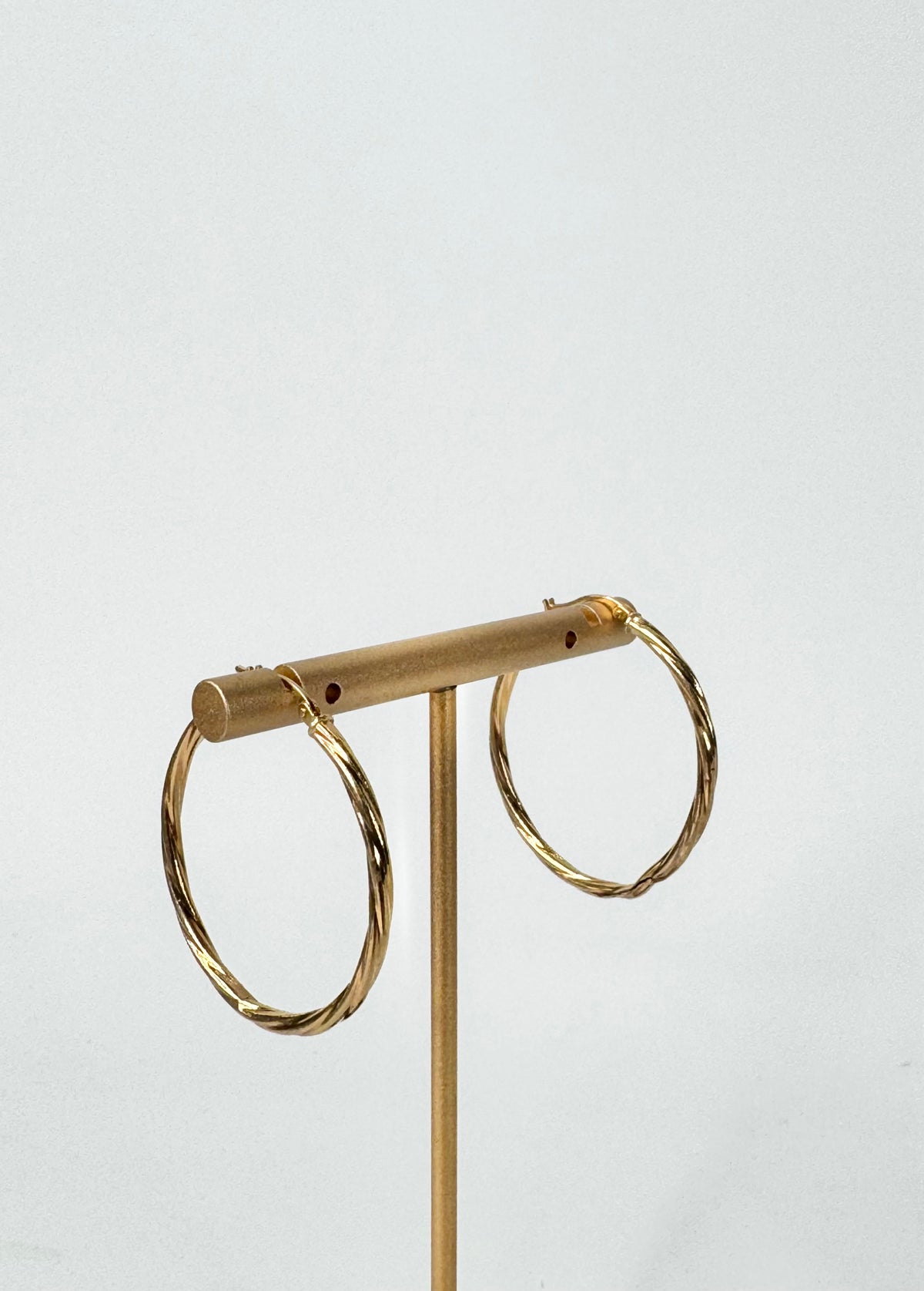 9ct Medium Twisted Hoop Earrings