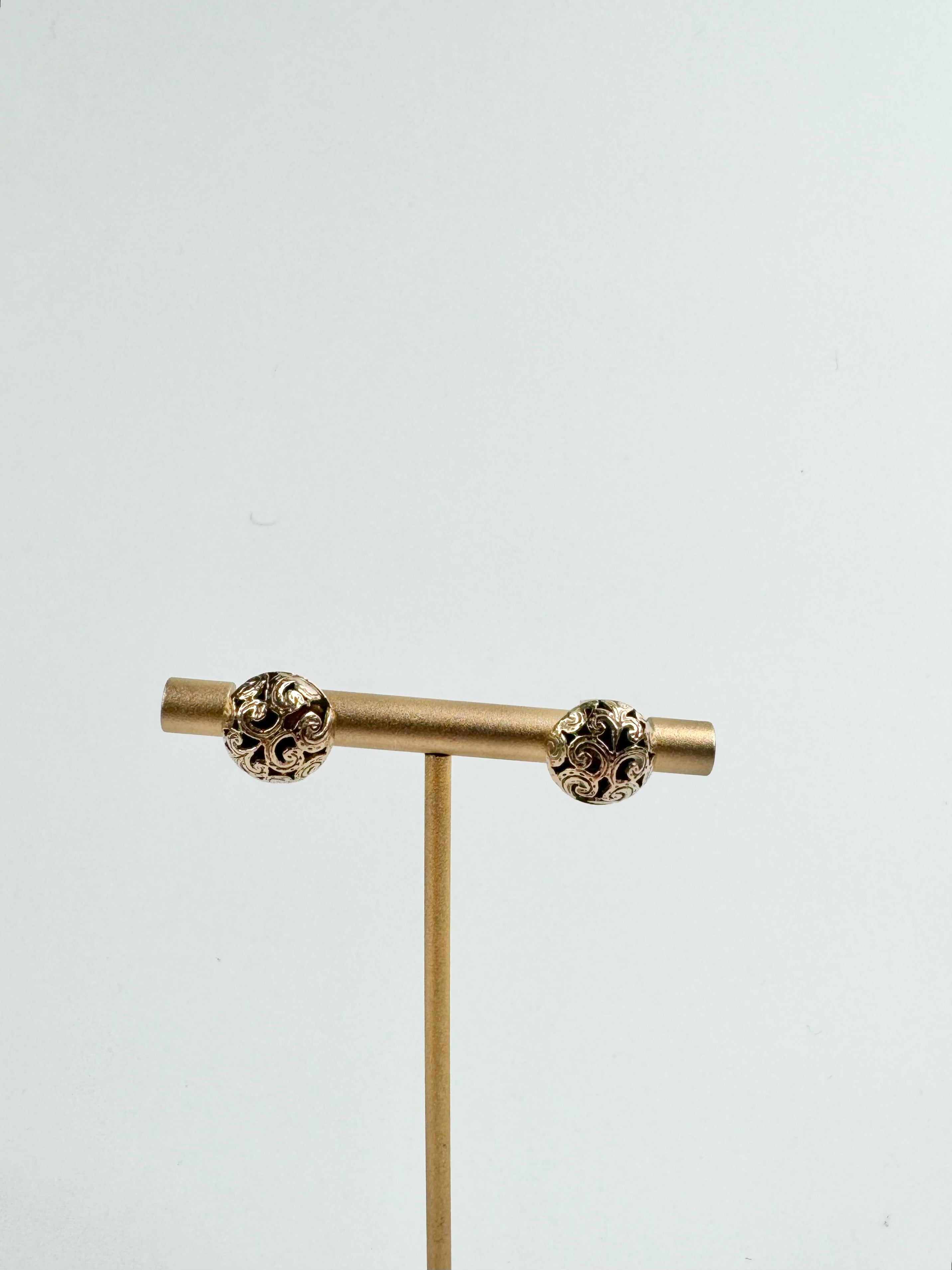 9ct Gold Filigree Stud Earrings