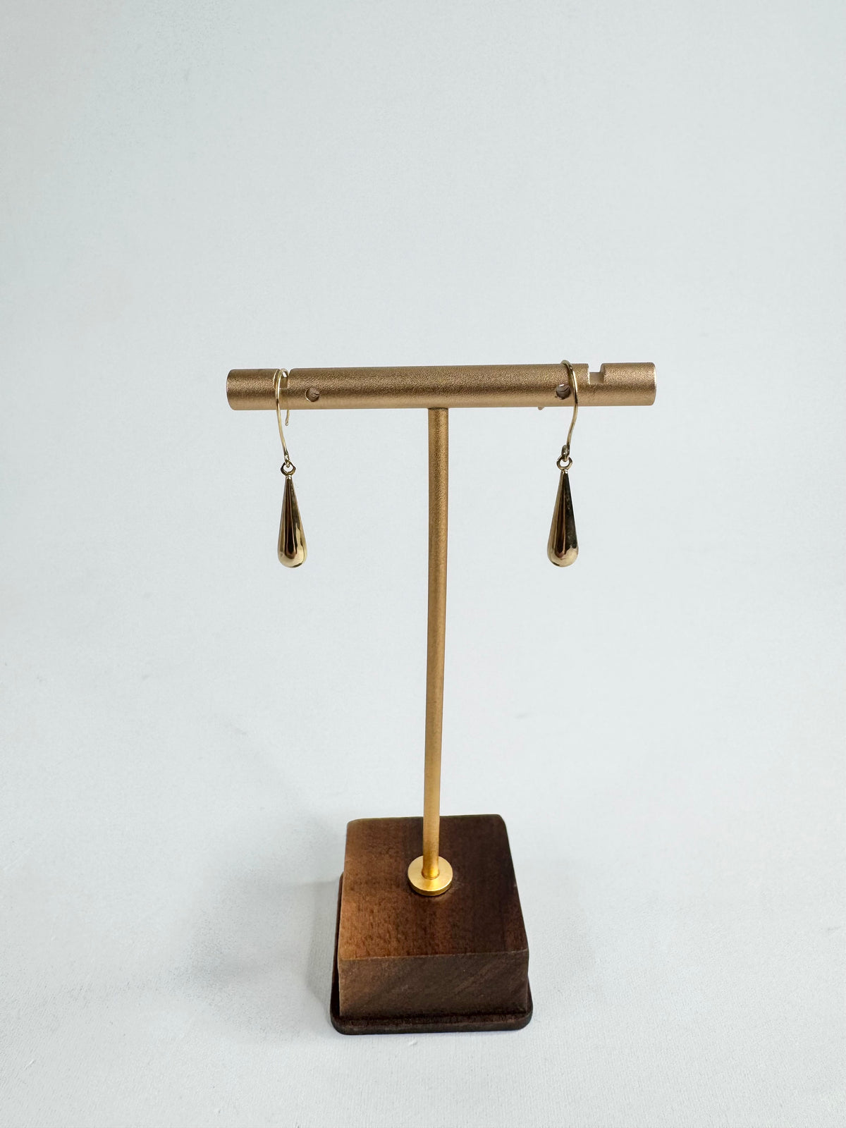9ct Gold Teardrop Earrings