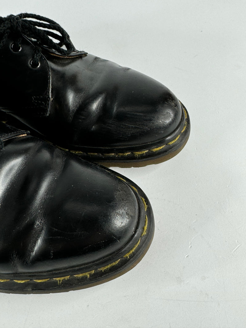 Vintage Dr Marten Black Lace Up Shoes - EU39.5