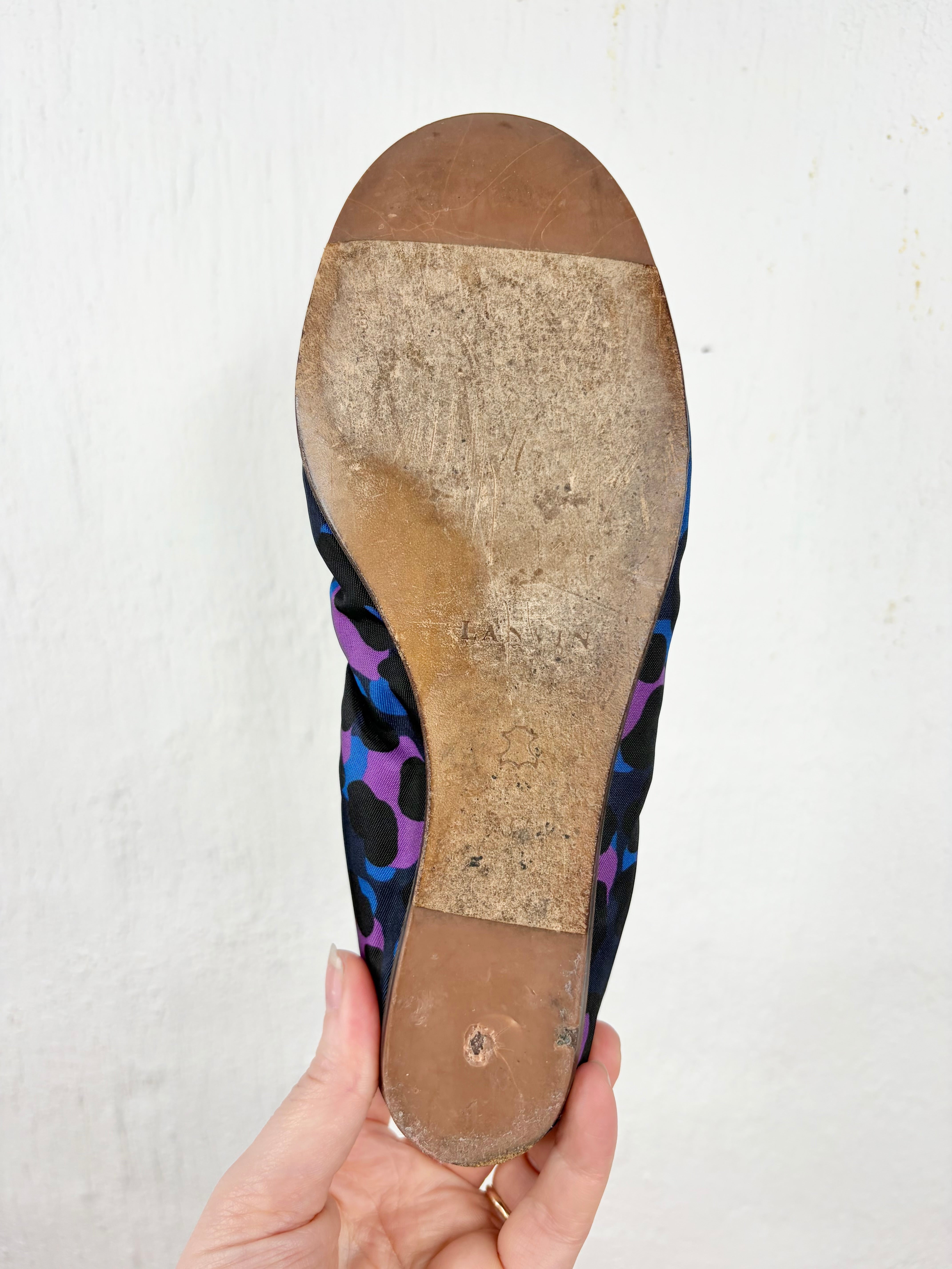 Lanvin Paris Multi Abstract Pull On Ballet Flat - EU37