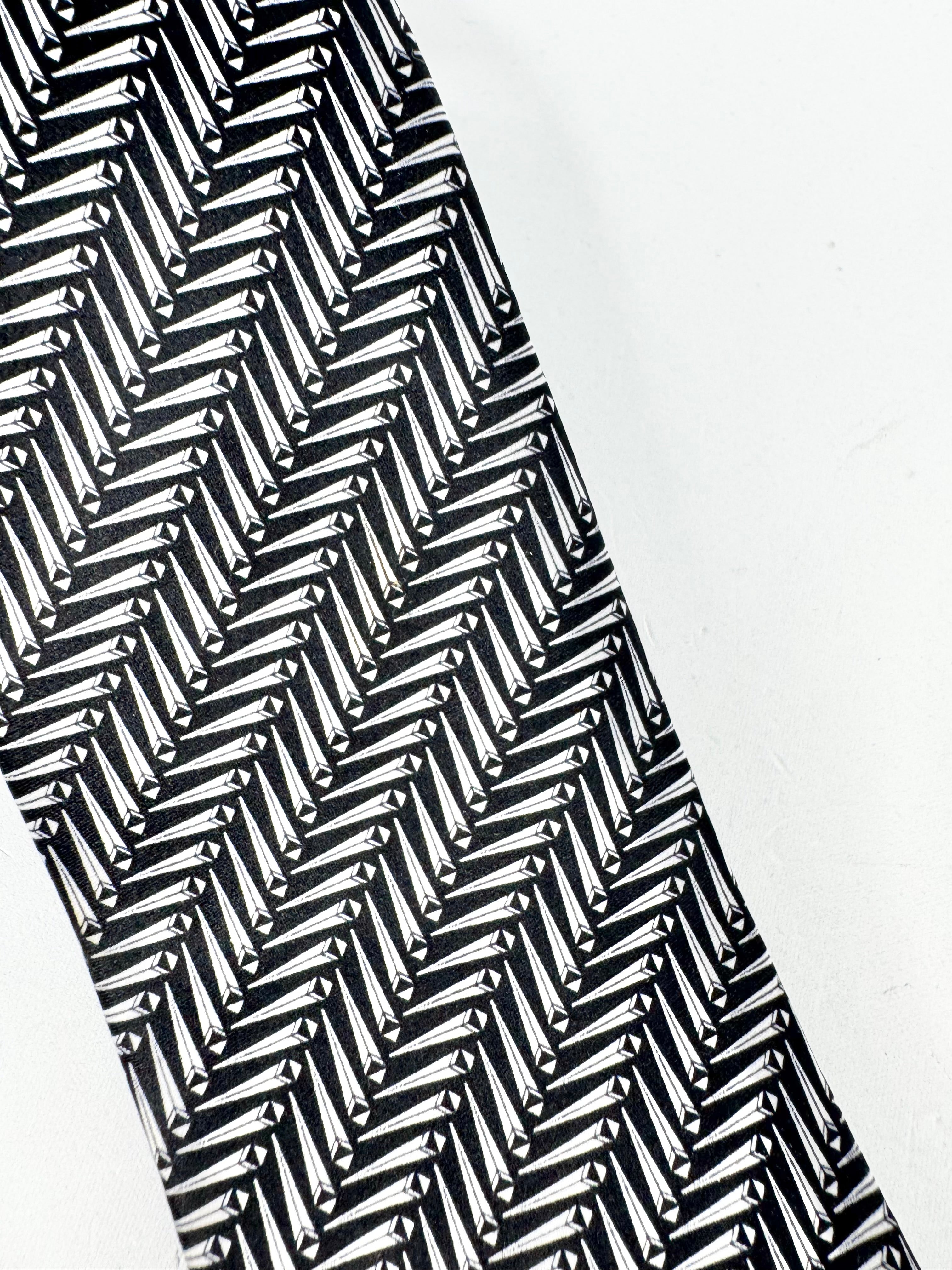 Versace Black & White Patterned Silk Tie