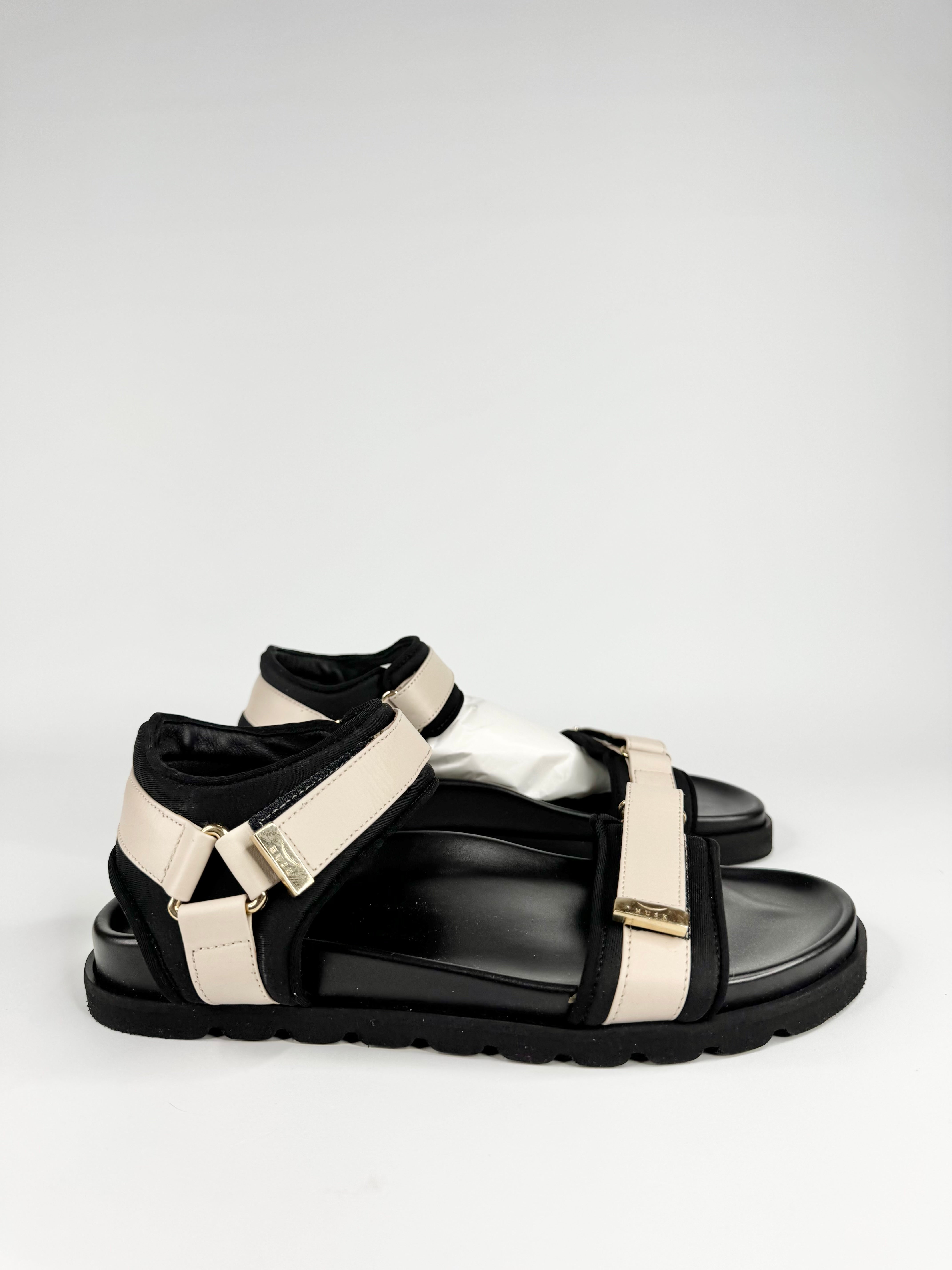 Husk Black & Cream Sandals NWT - EU40