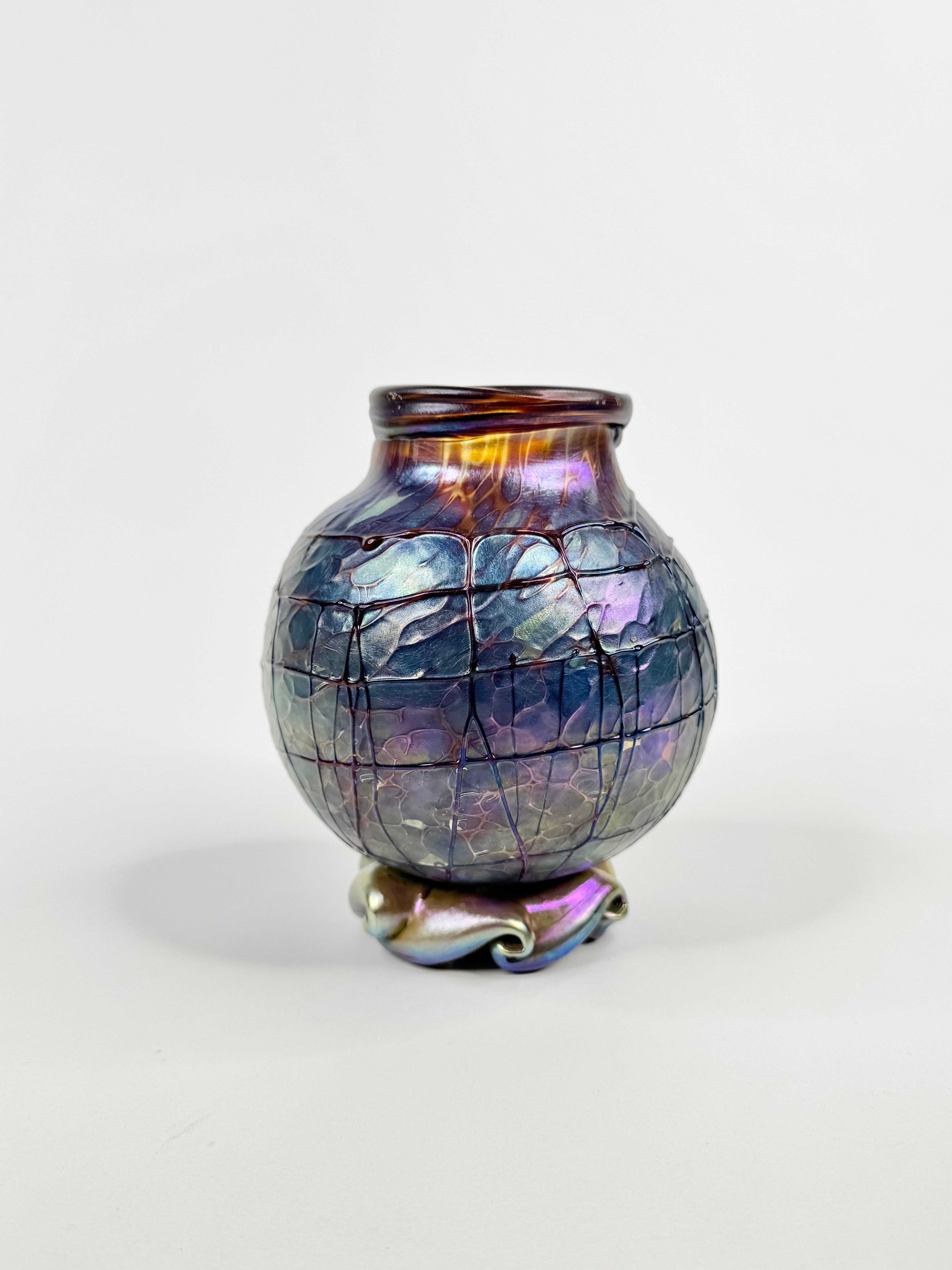 Art Nouveau Metallic Purple Swirled Glass Vase