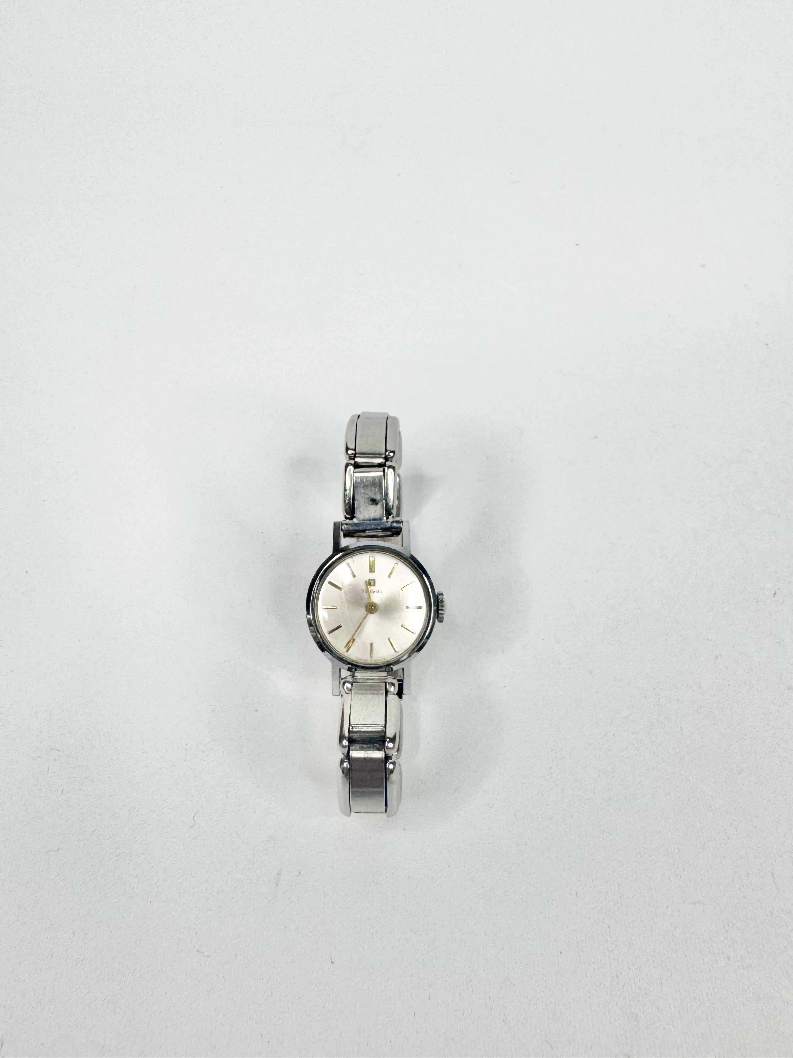 Vintage 1970s Silver Tone Tissot Watch