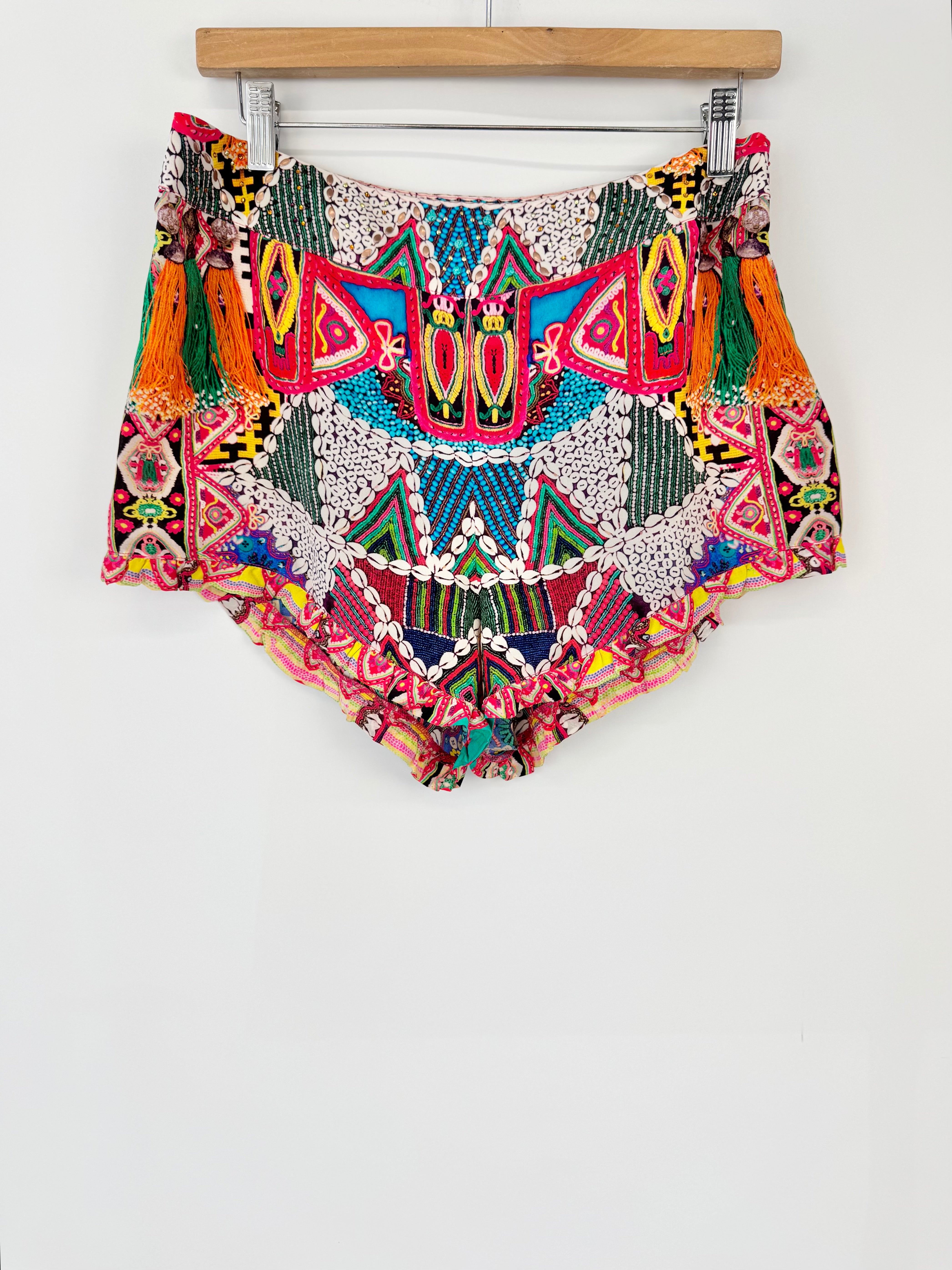 Camilla Graphic Print Shell Patterned Silk Frilled Short Shorts - AU10