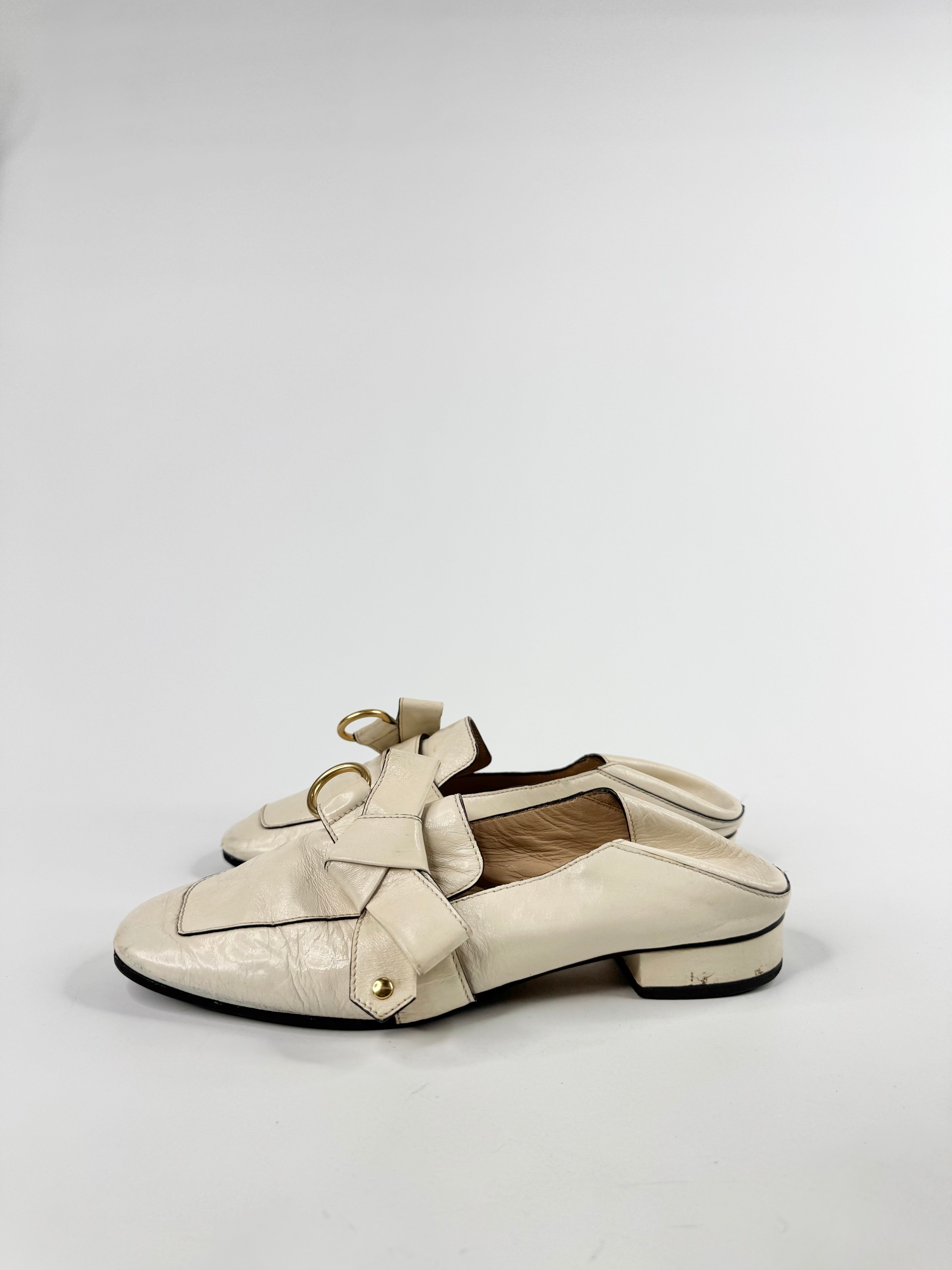 Chloe 'Quicy' Collapsable Heel Leather Bow Loafer - EU39