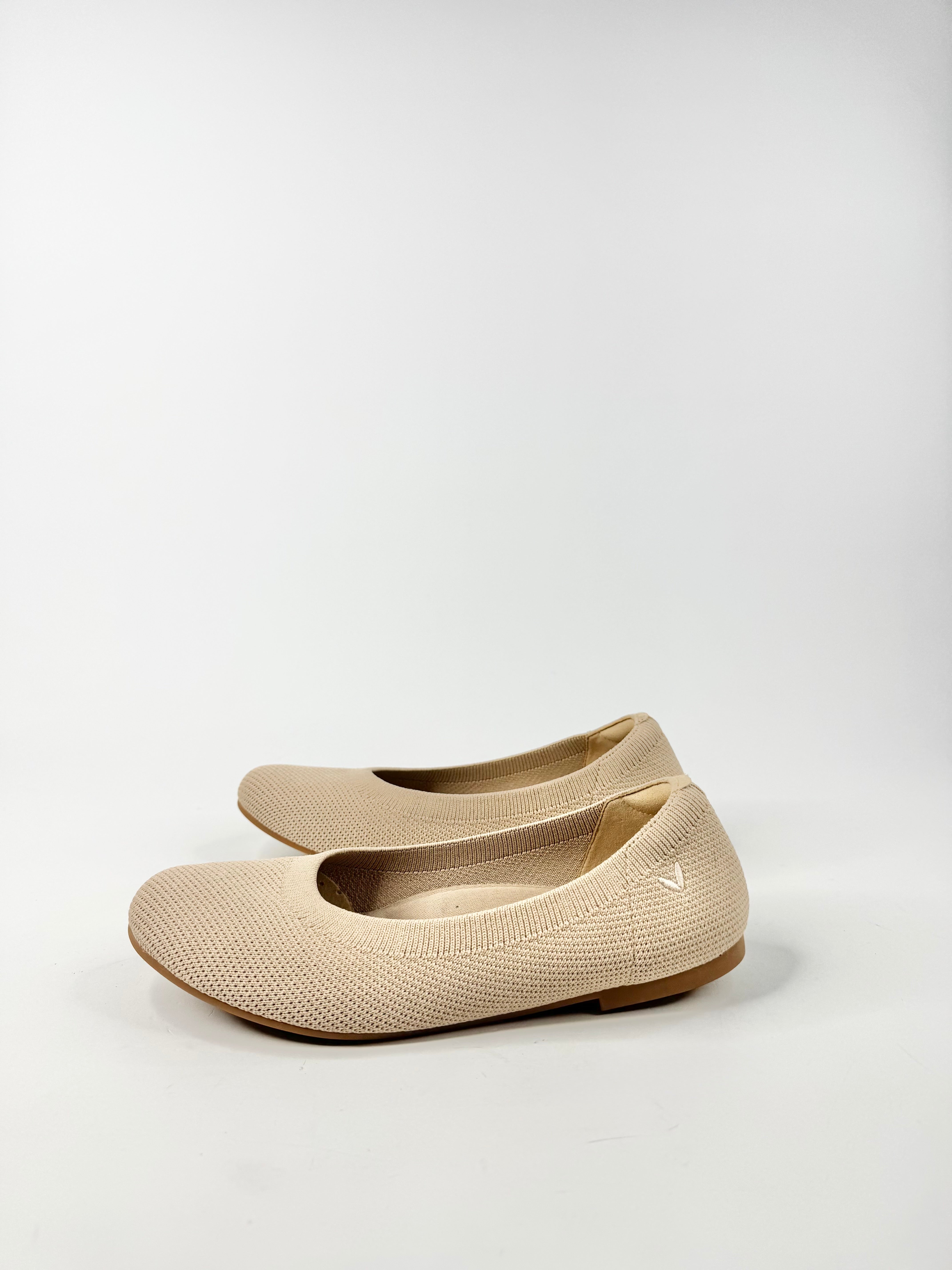 Vivaia 'Tamia 2.0' Almond Ballet Flats - EU37.5