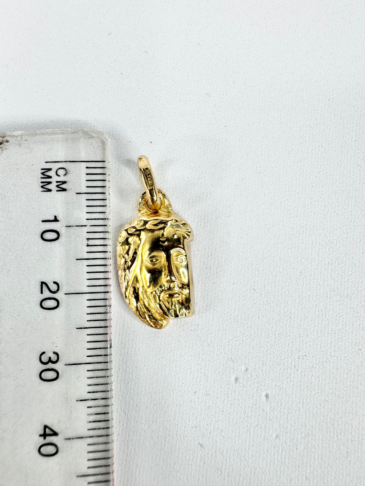 18ct Gold Jesus Head Pendant