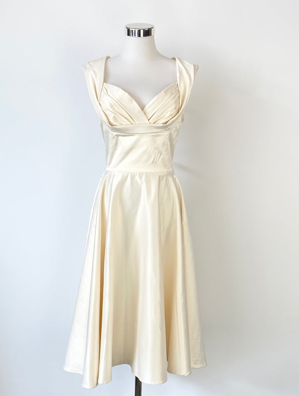 Trashy Diva 'Aisle Be There' 50s style Dress Cream Dress - AU10