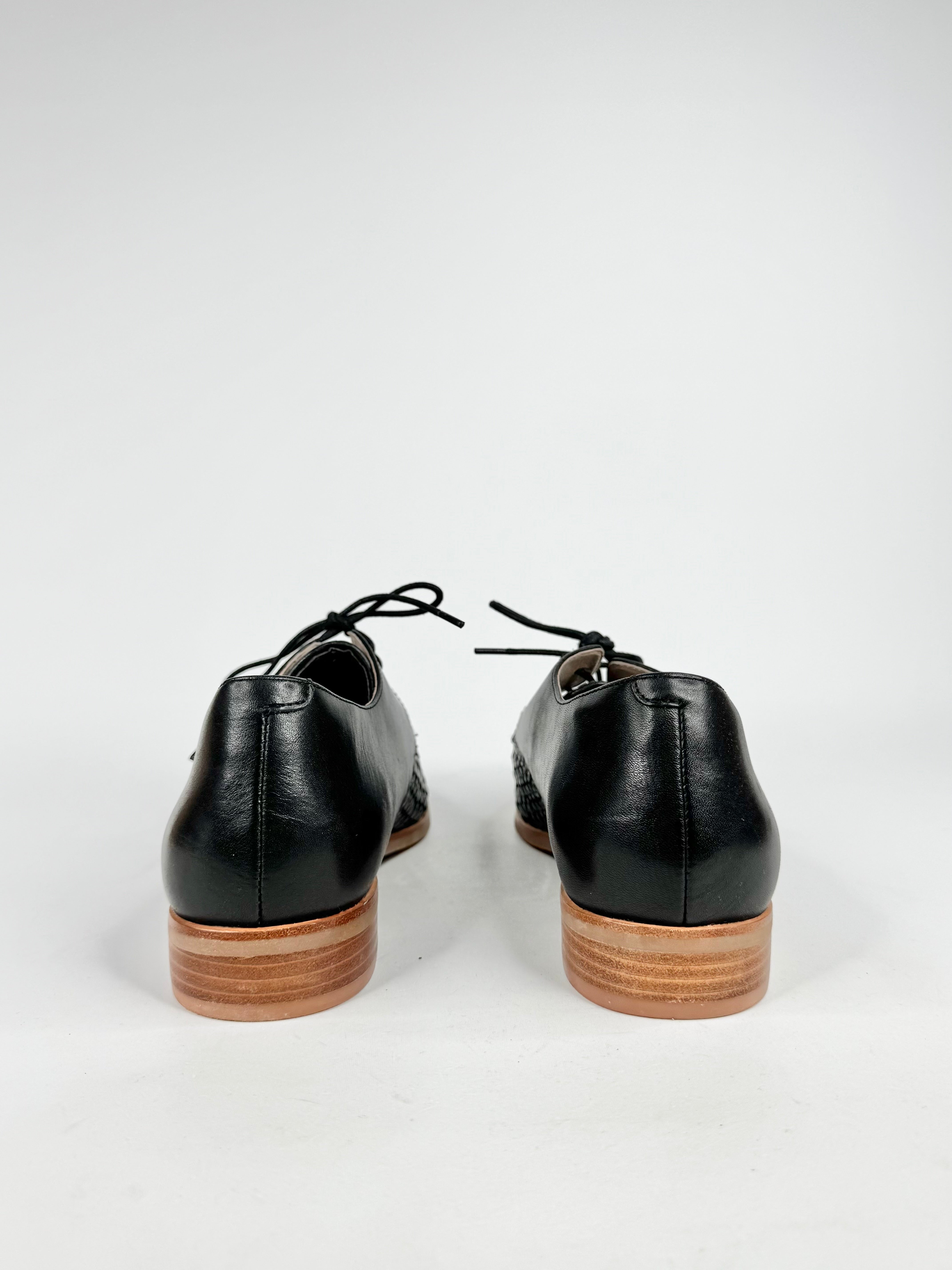 Bared Black Woven Leather Lace Ups - EU40