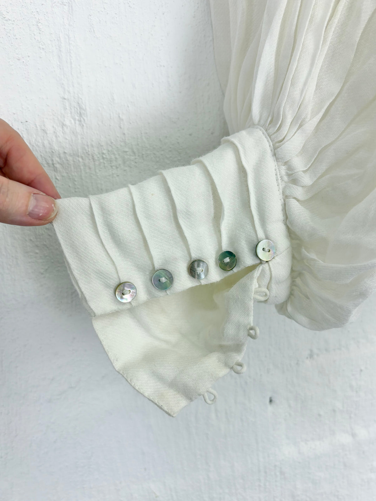 Alémais White Pleated Peasant Blouse - AU8