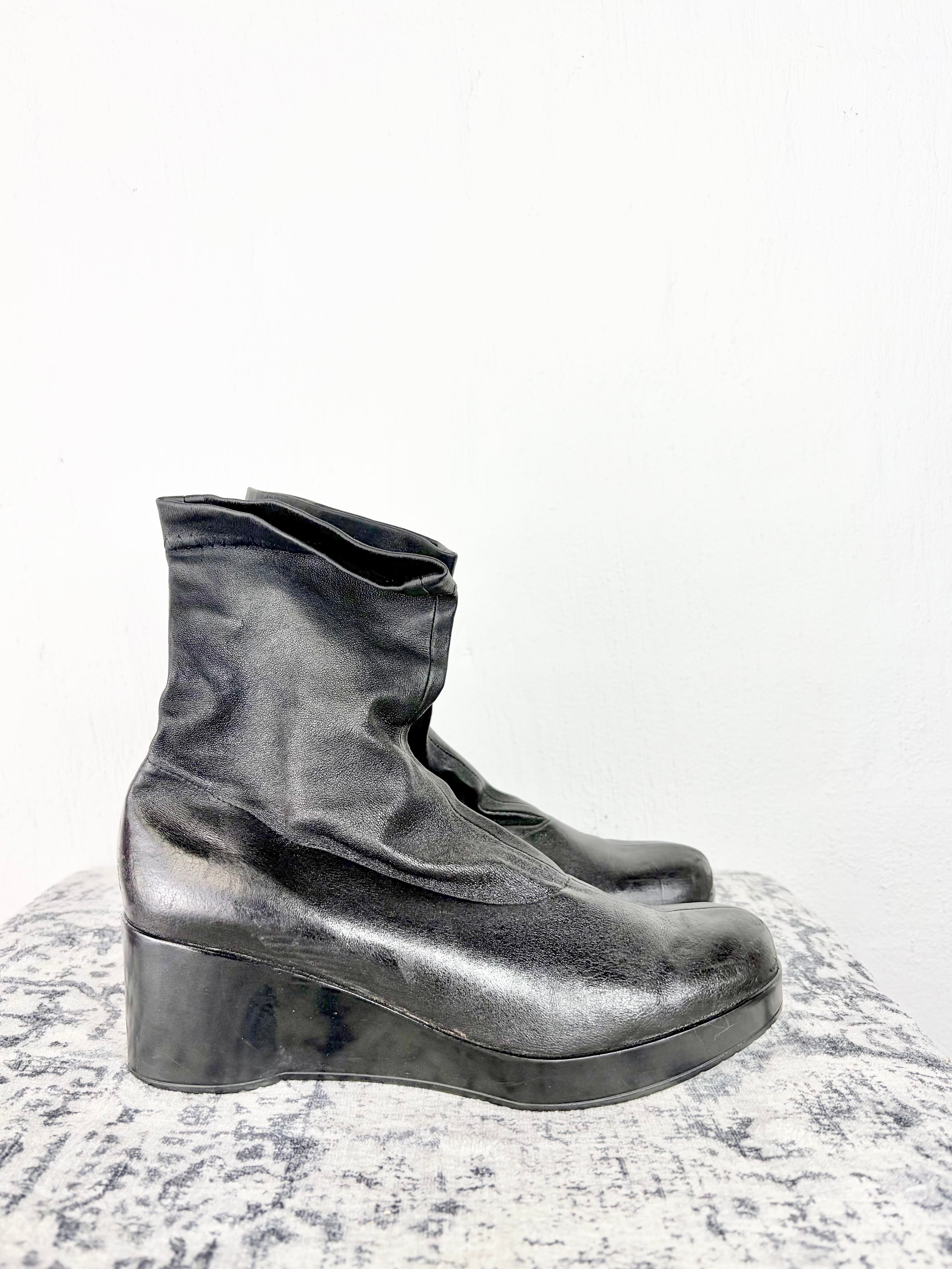 Robert Clergerie Black Leather Wedge Ankle Boot - EU37