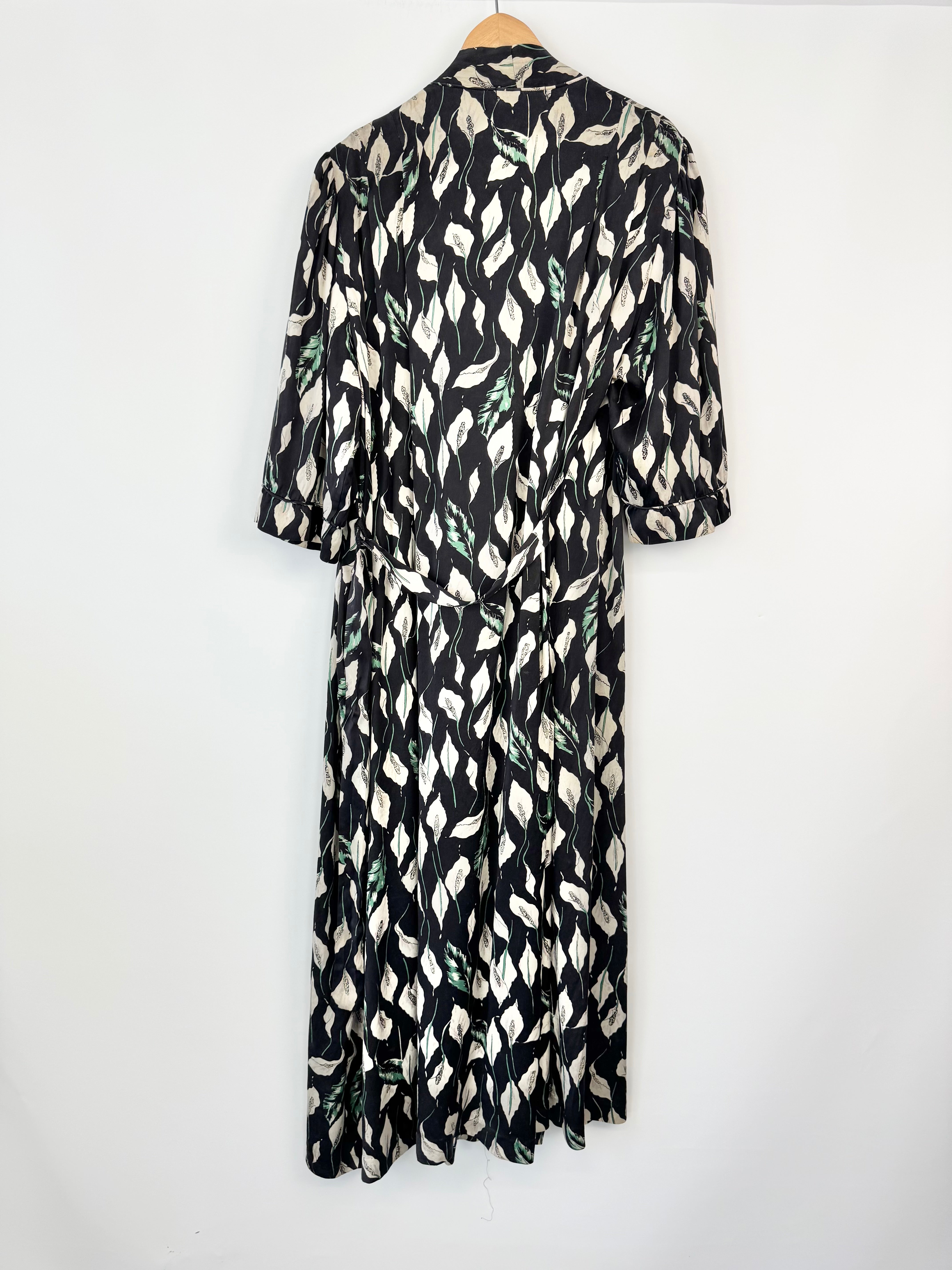Christian Dior Loungewear Black Lily Patterned Silk Dressing Gown - AU12/14