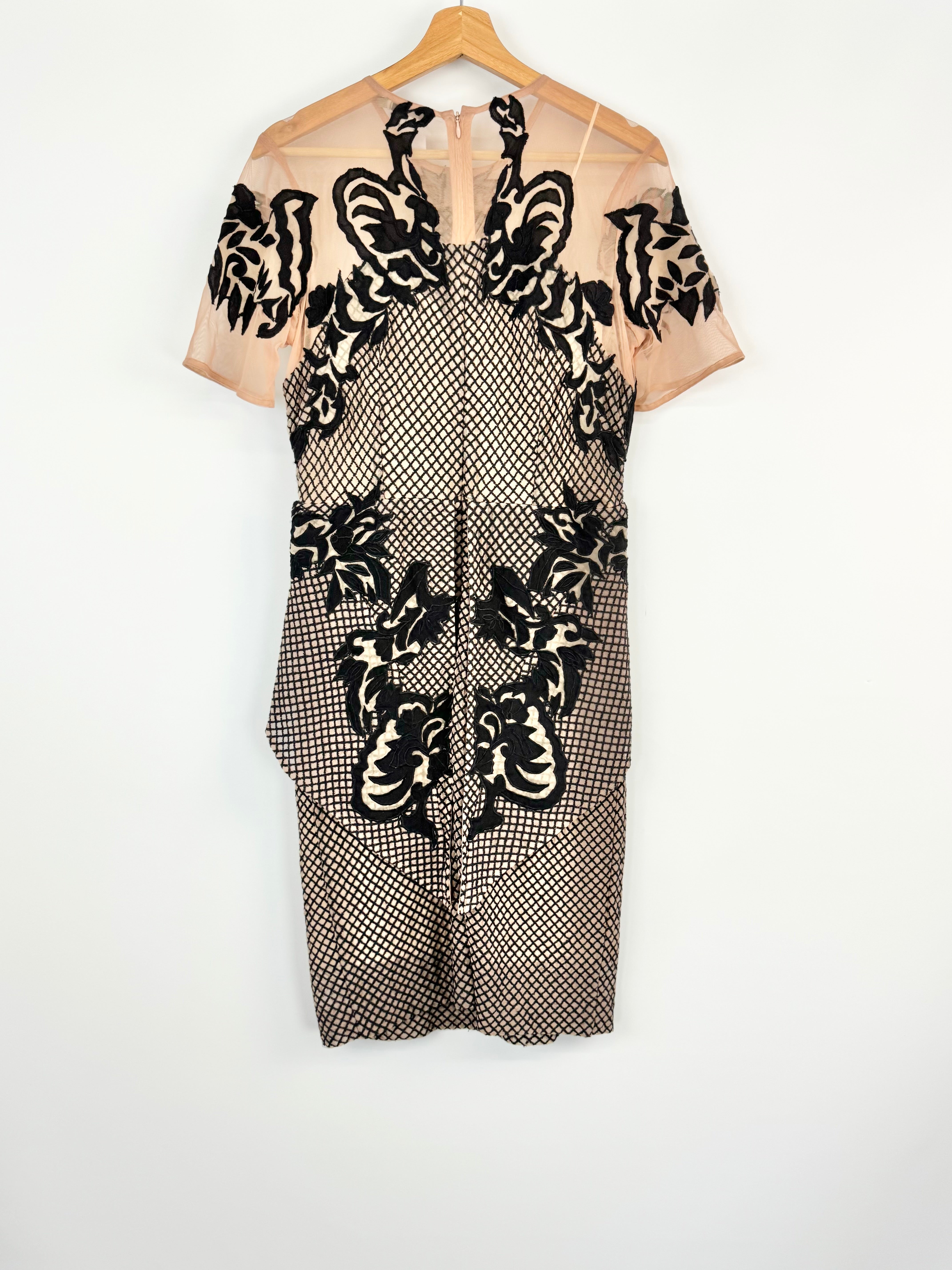 Thurley Black & Beige Mesh Lace Silk Lined Sheath Dress - AU12