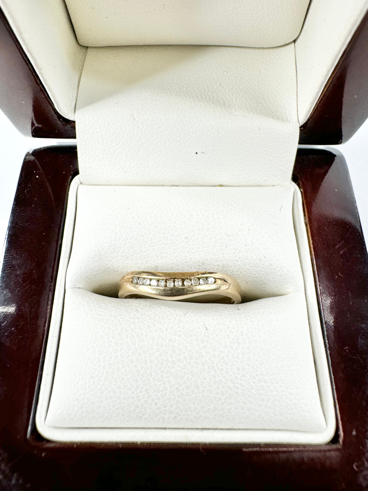 9ct Gold Clear & Black Cubic Zirconia Wishbone Ring