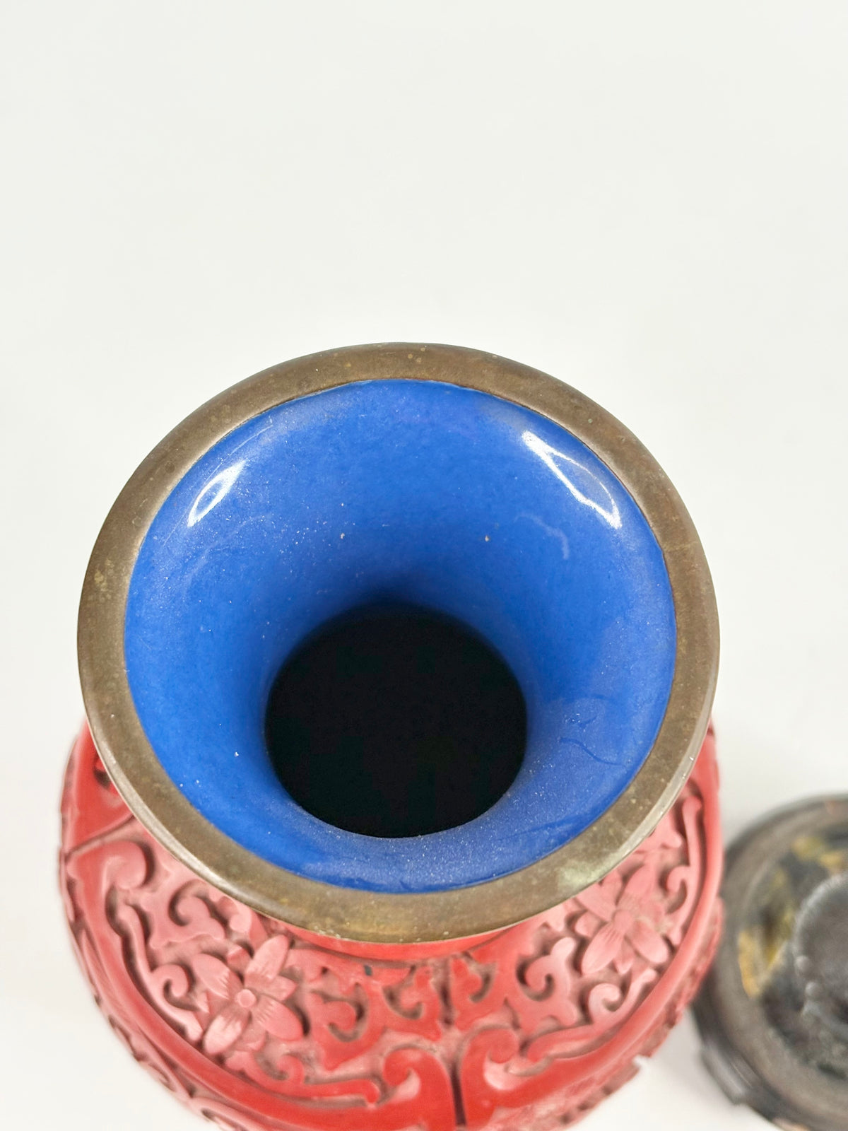 Vintage Chinese Lacquered Cinnabar Floral-Art Vase