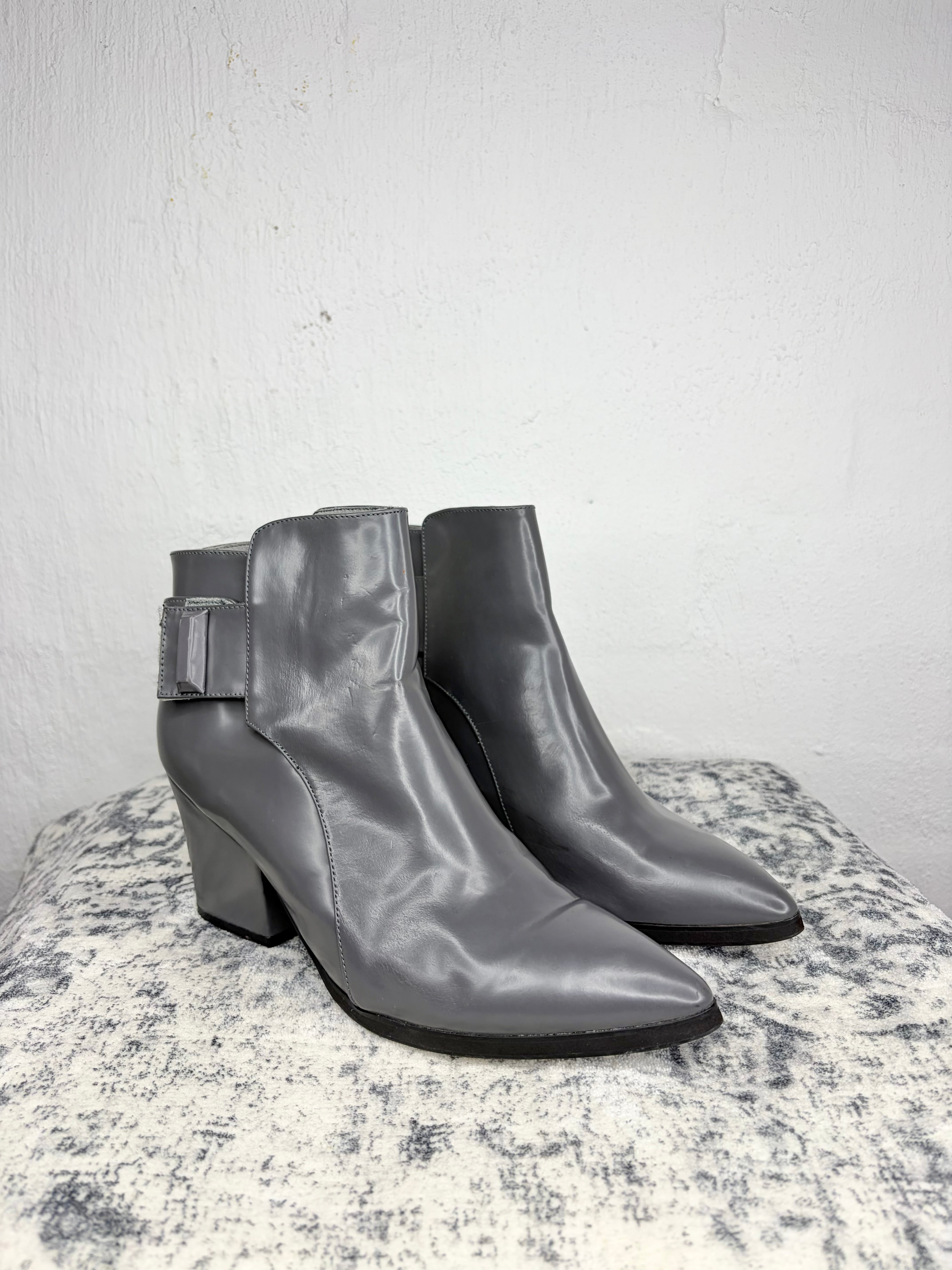 Ginger & Smart Thunderstorm Grey Ankle Boots - EU41