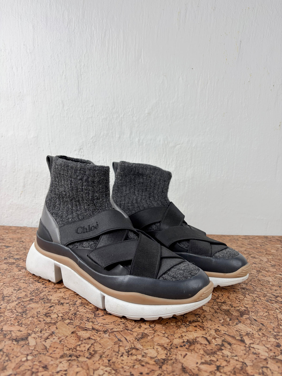 Chloé 'Sonnie' Black & Charcoal High-Top Sneakers - EU39