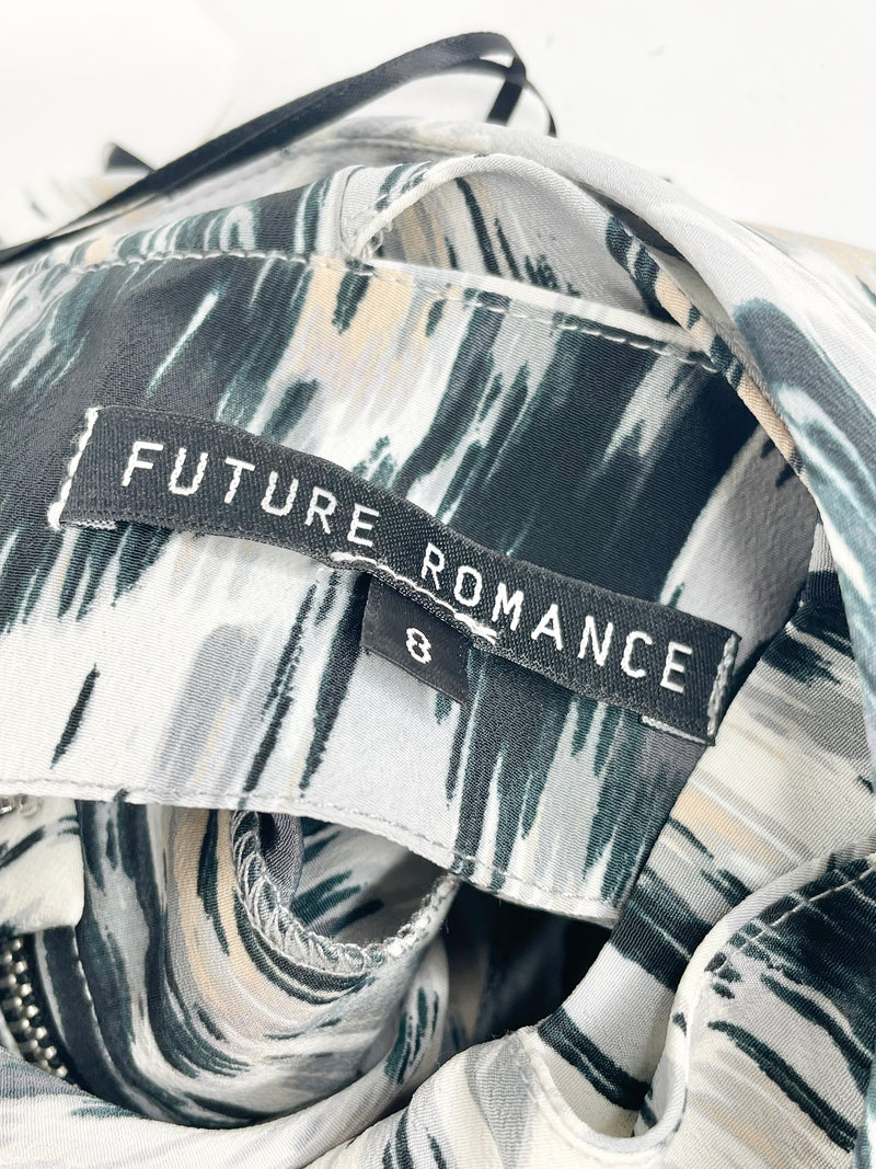 Future Romance 'Triangle' Abstract Print Midi Dress - AU8