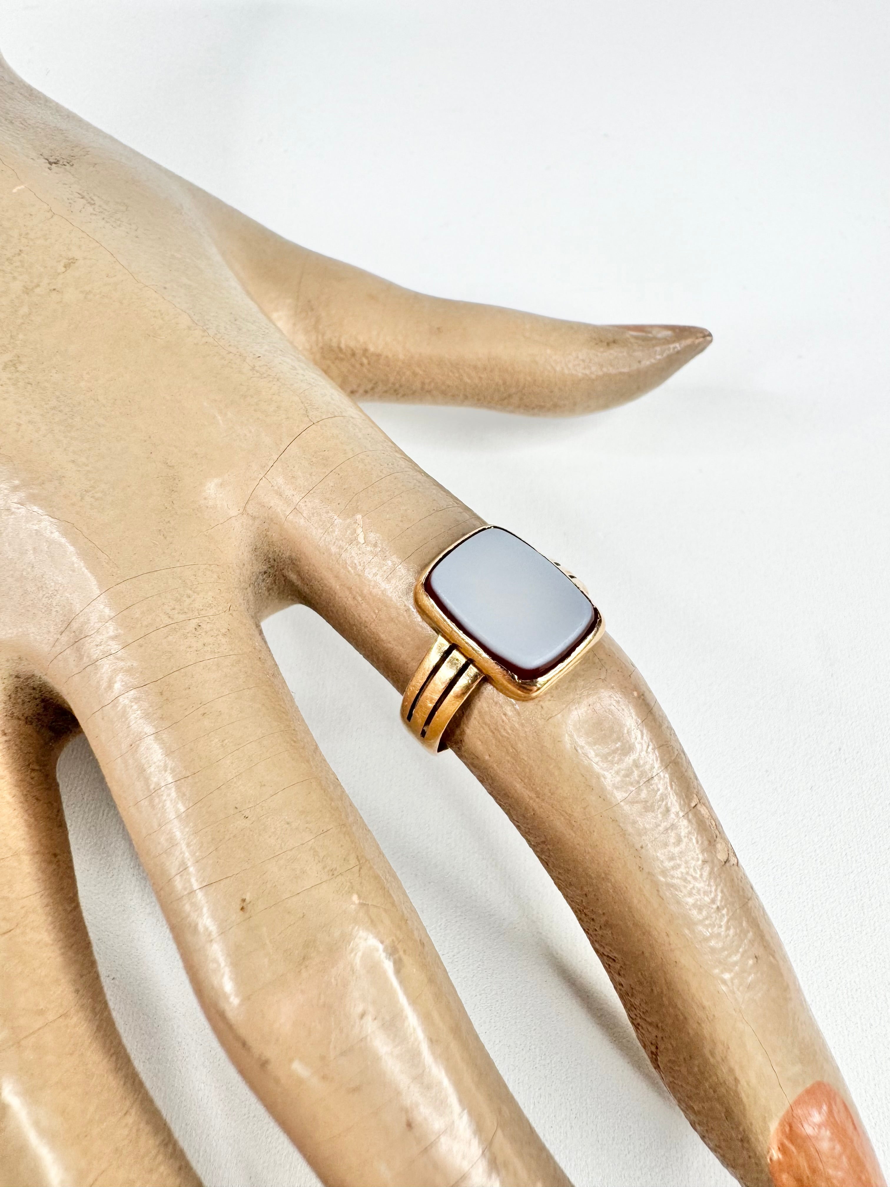 18ct Gold & Sardonyx Rectangular Ring