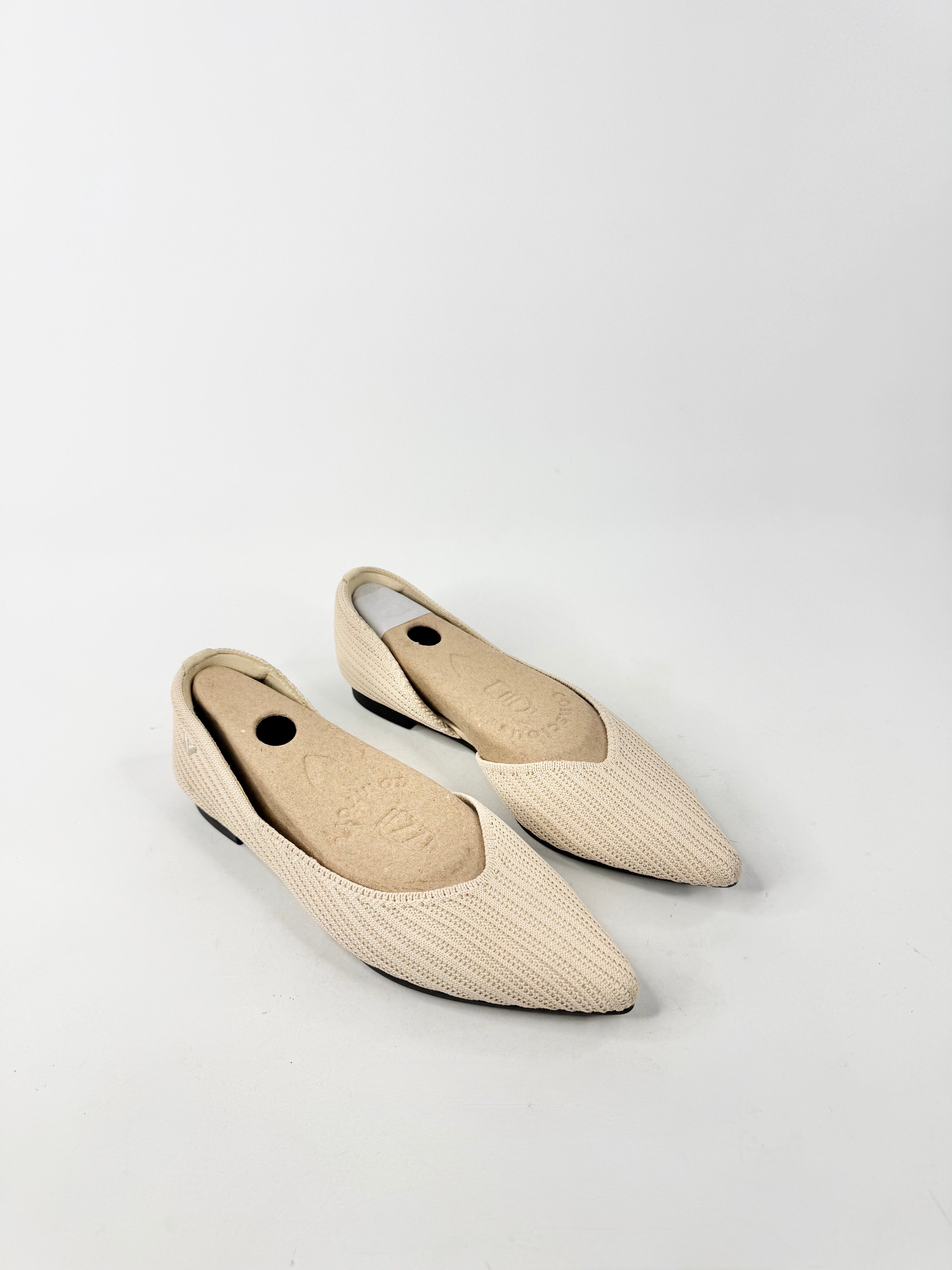 Vivaia 'D'Orsay Melia' Almond Pointed Toe Flats - EU35..5