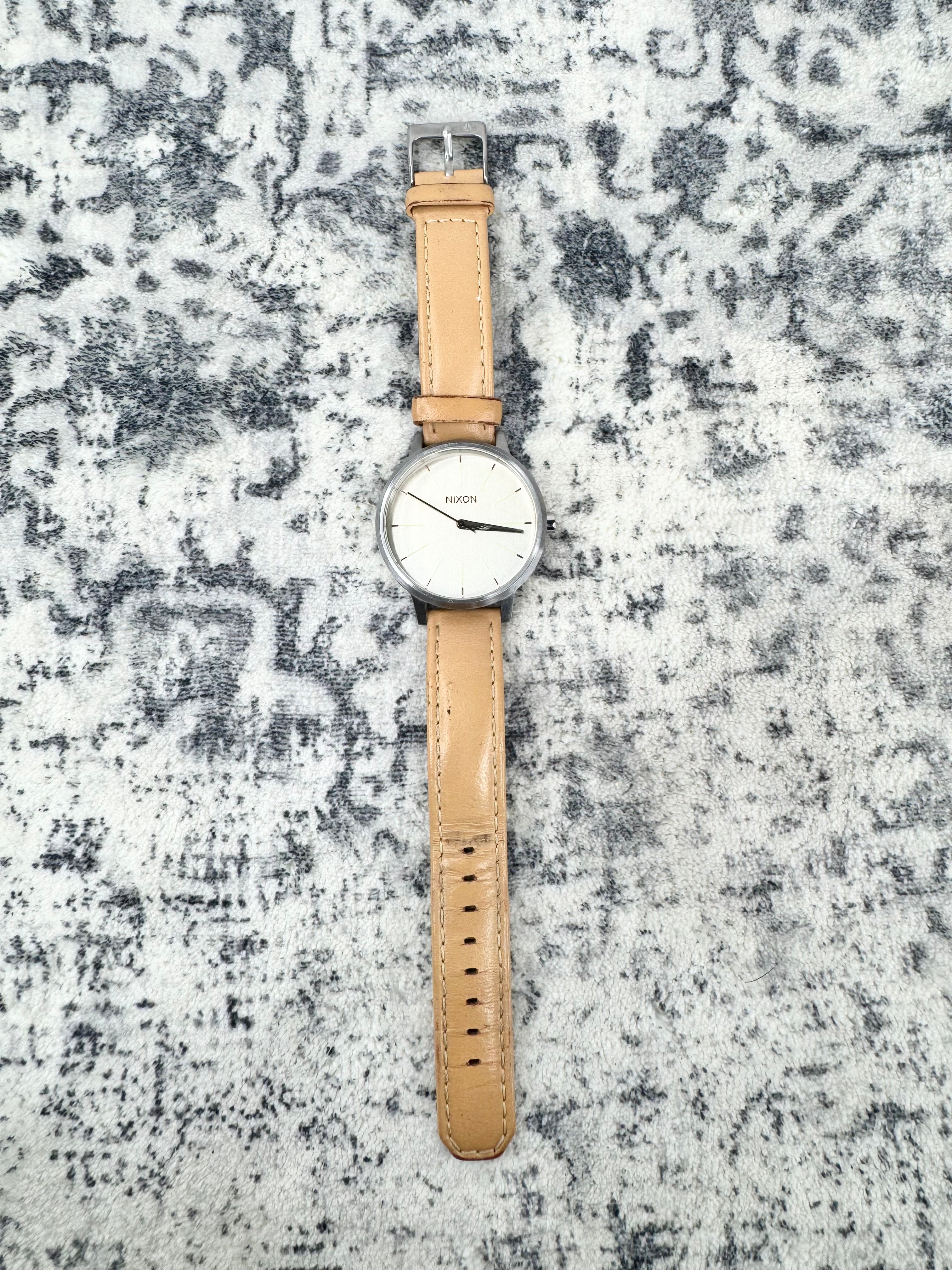 Nixon Pale & Silver 'Movin' Out, The Kensington' Wristwatch