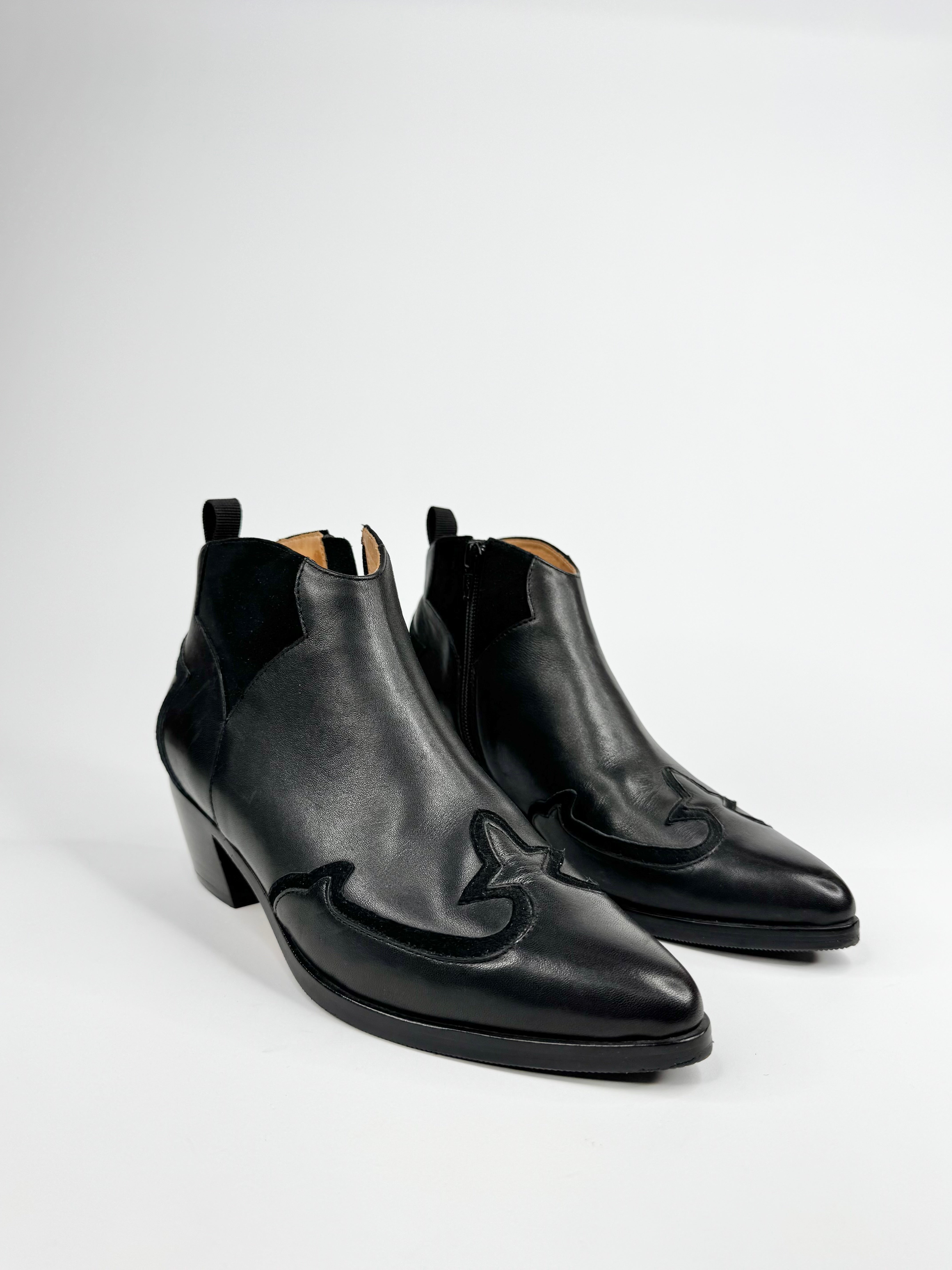 Bared Black Leather & Suede 'Quetzal' Anke Boots - EU36