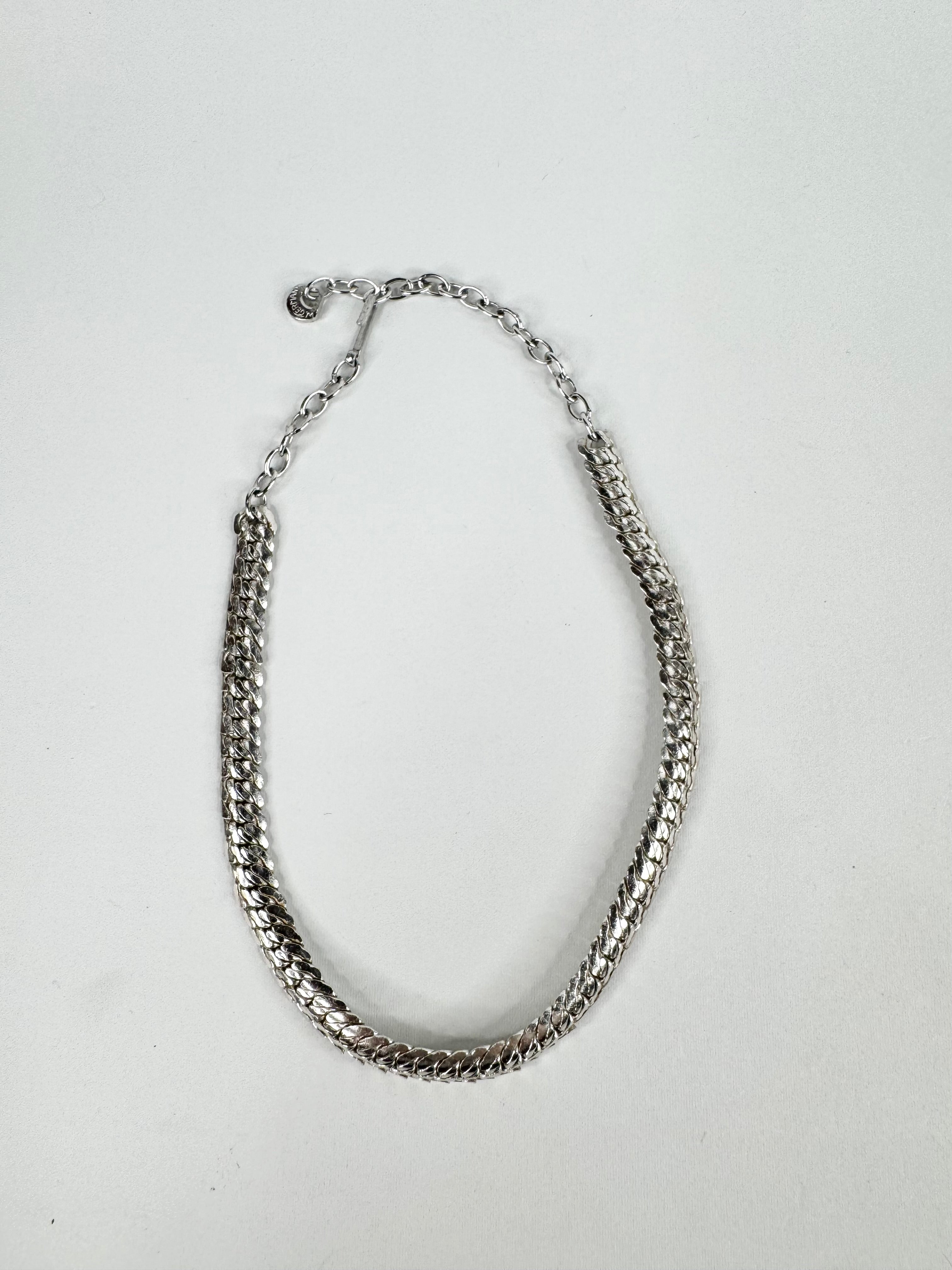 Vintage 70s Gold Toned Herringbone Chain Necklace