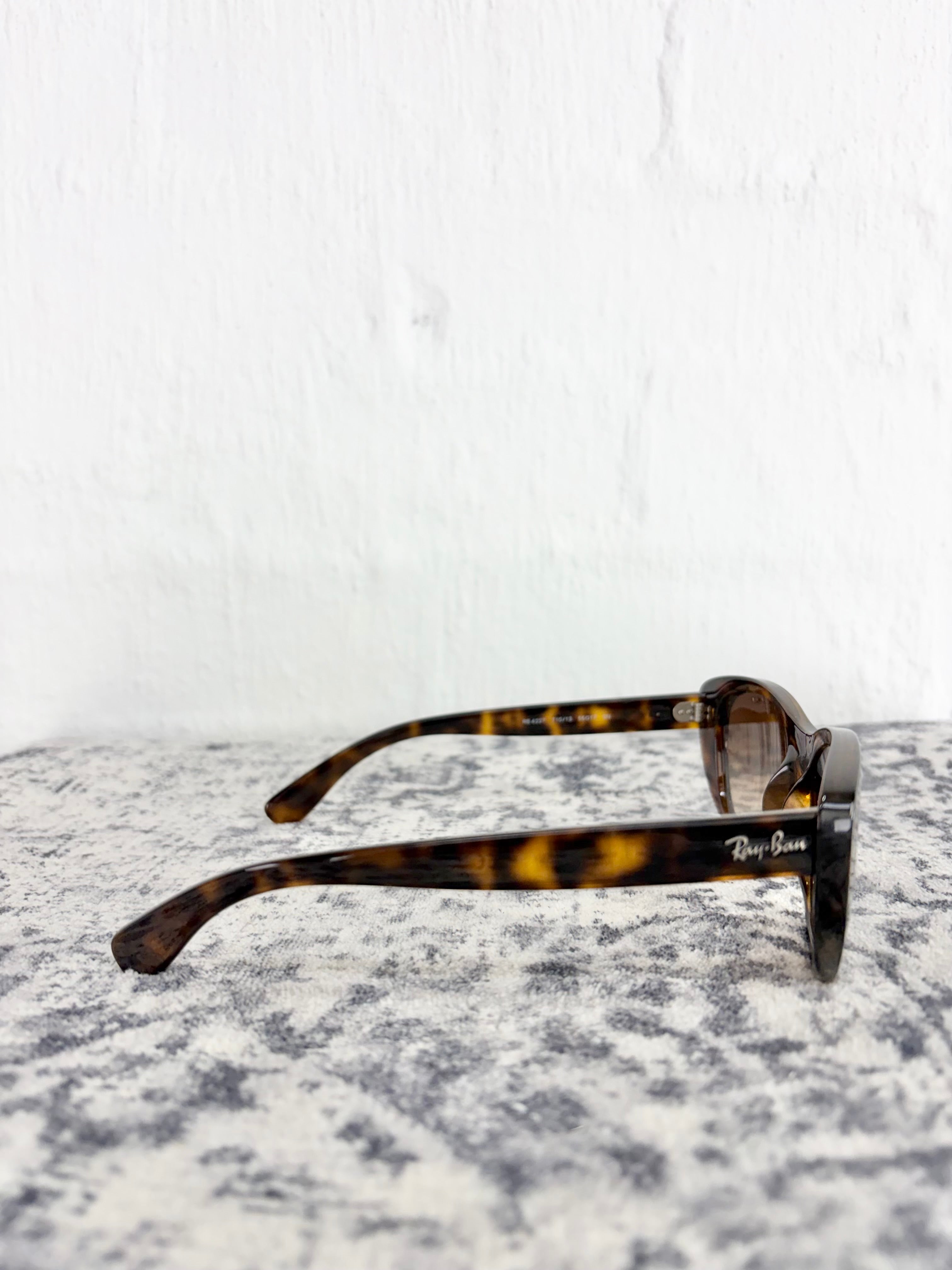 Ray Ban RB4227 in Light Havana