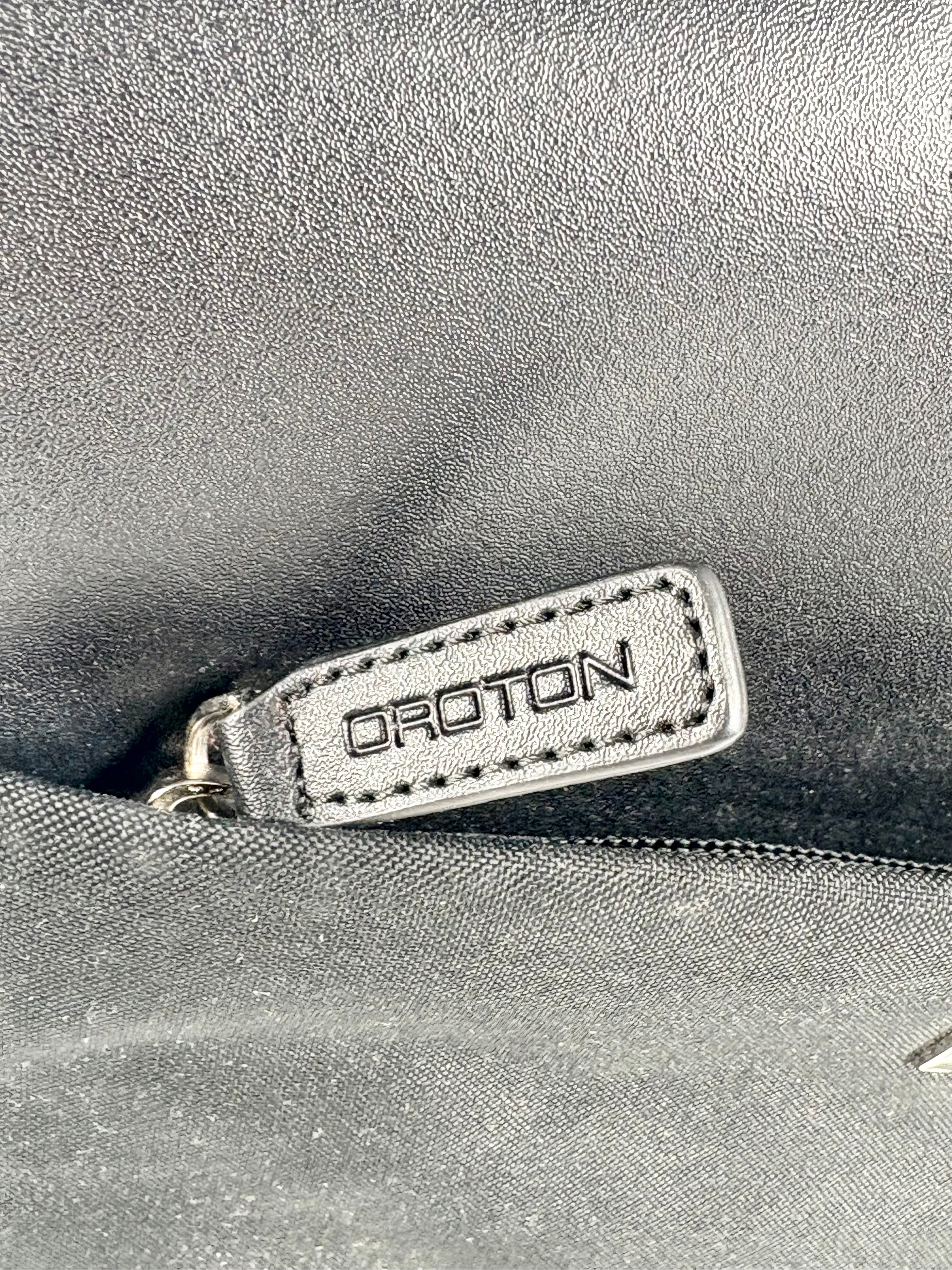 Oroton Black Postman-Style Crossbody Bag