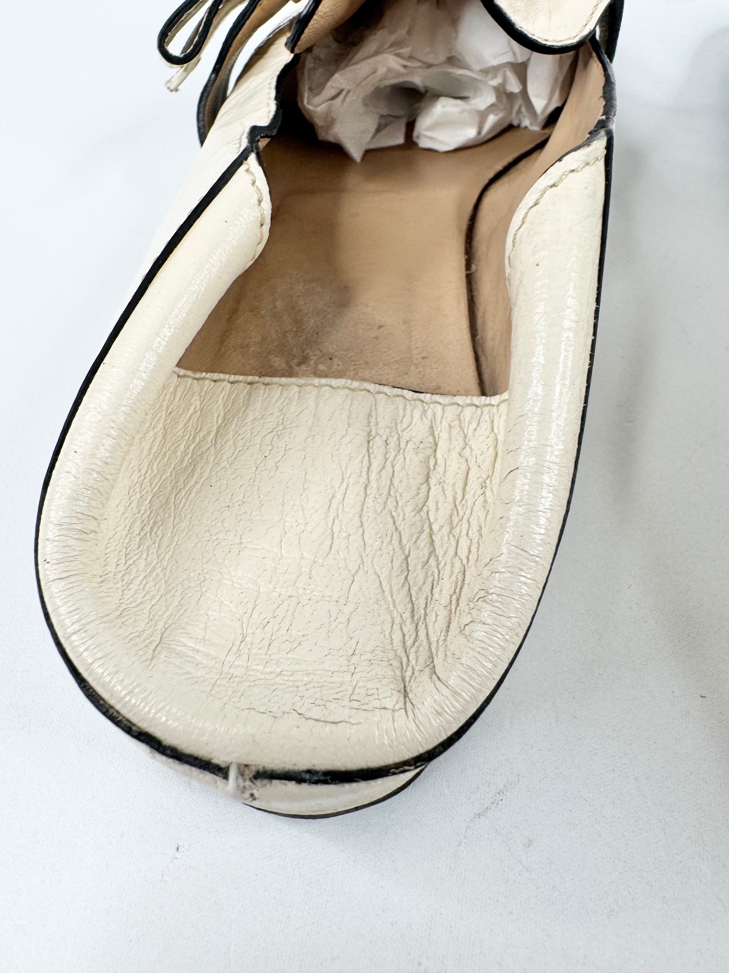 Chloe 'Quicy' Collapsable Heel Leather Bow Loafer - EU39