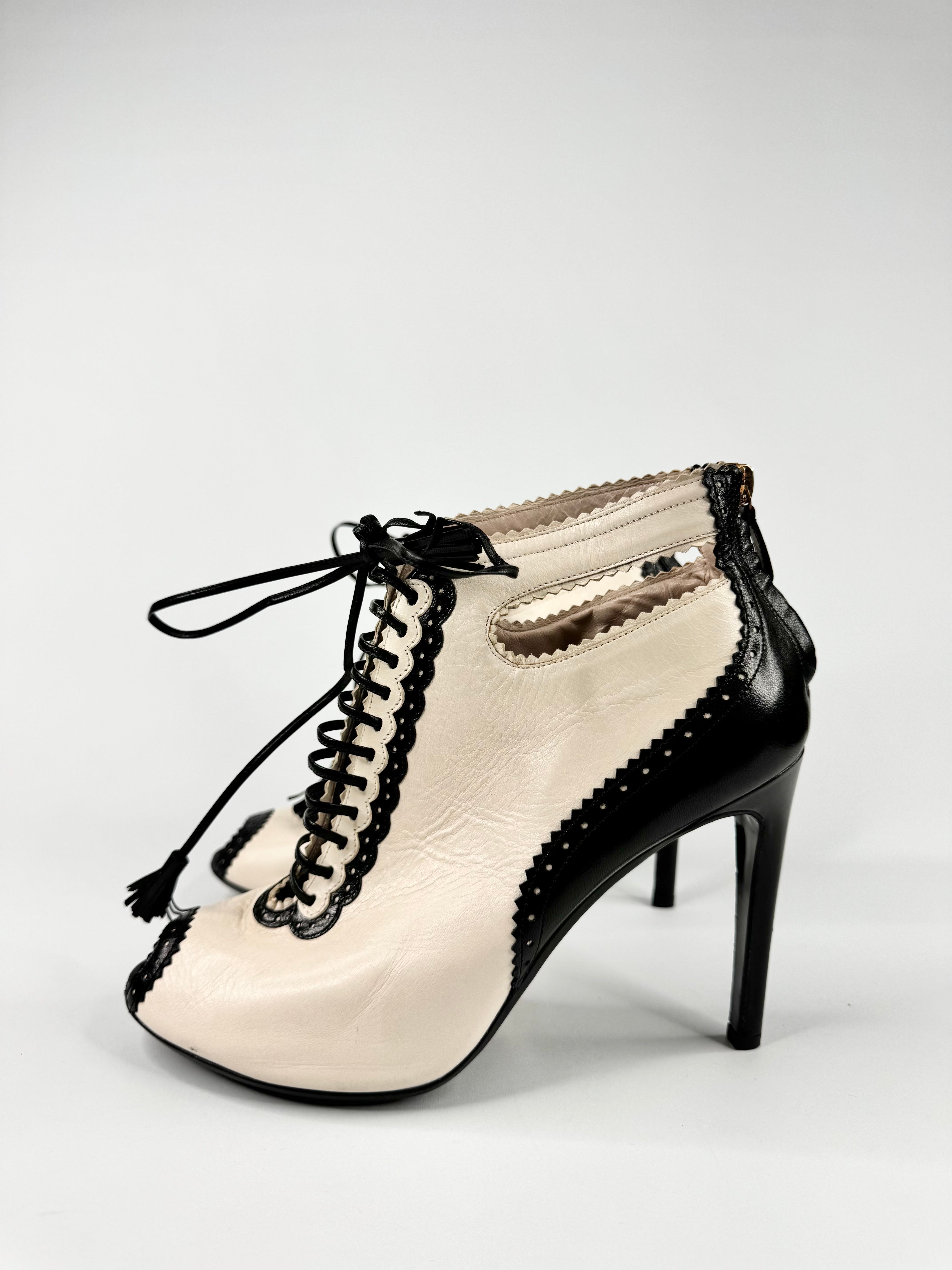 Moschino Ivory & Black Scallop Trim Peep Toe Ankle Boots - EU41