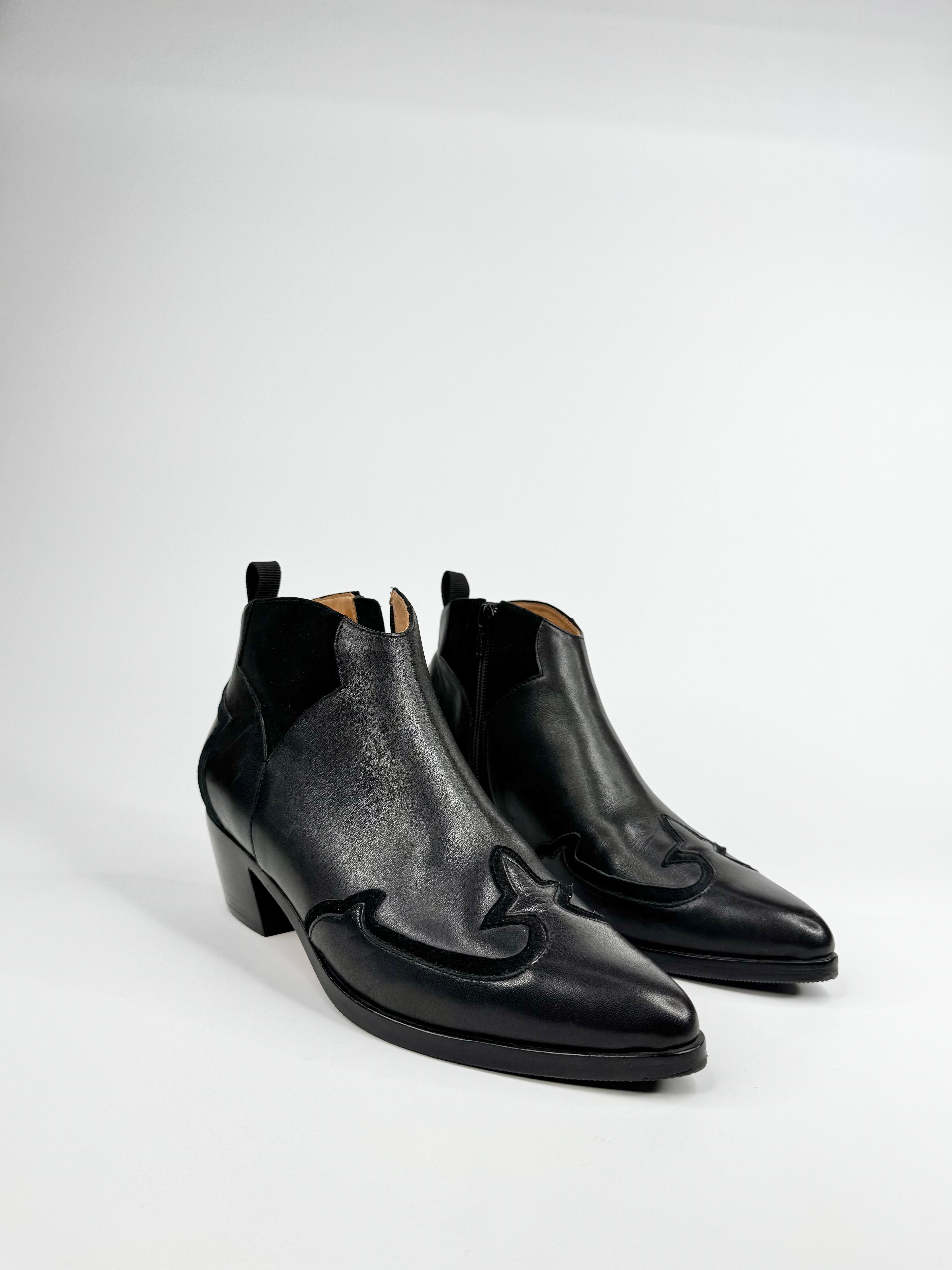 Bared Black Leather & Suede 'Quetzal' Anke Boots - EU36