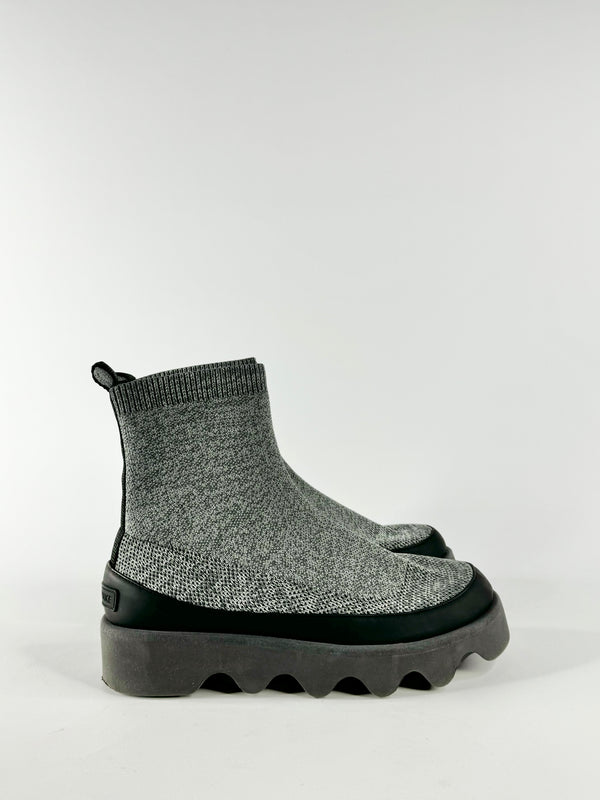 Issey Miyake X UN Grey Bounce Flyknit Ankle Boots - EU35