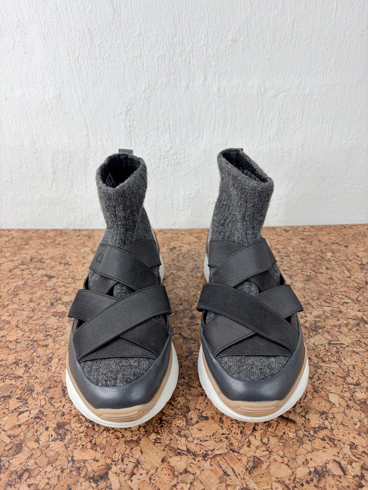 Chloé 'Sonnie' Black & Charcoal High-Top Sneakers - EU39