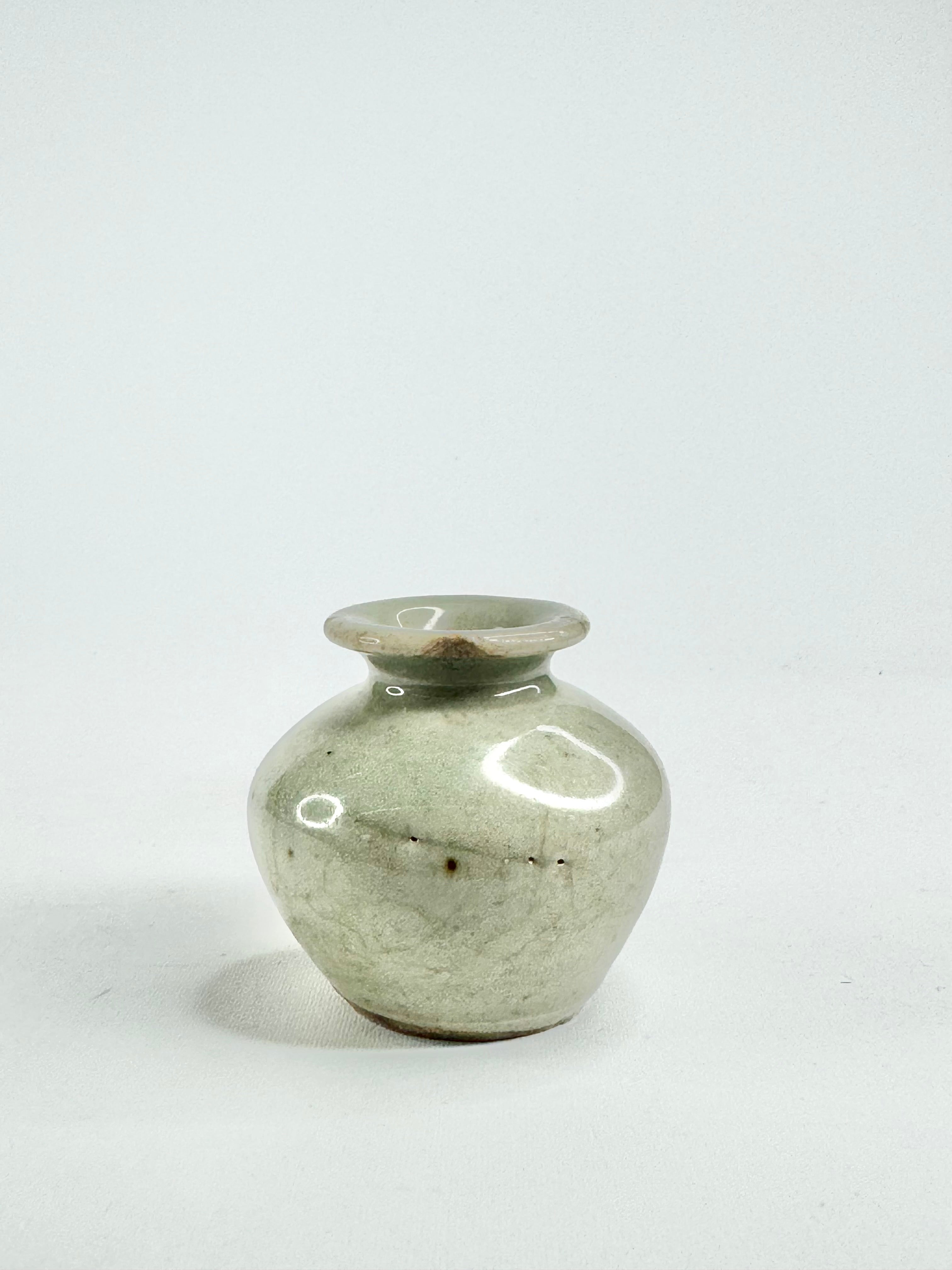 Antique Grey Blue Jarlet
