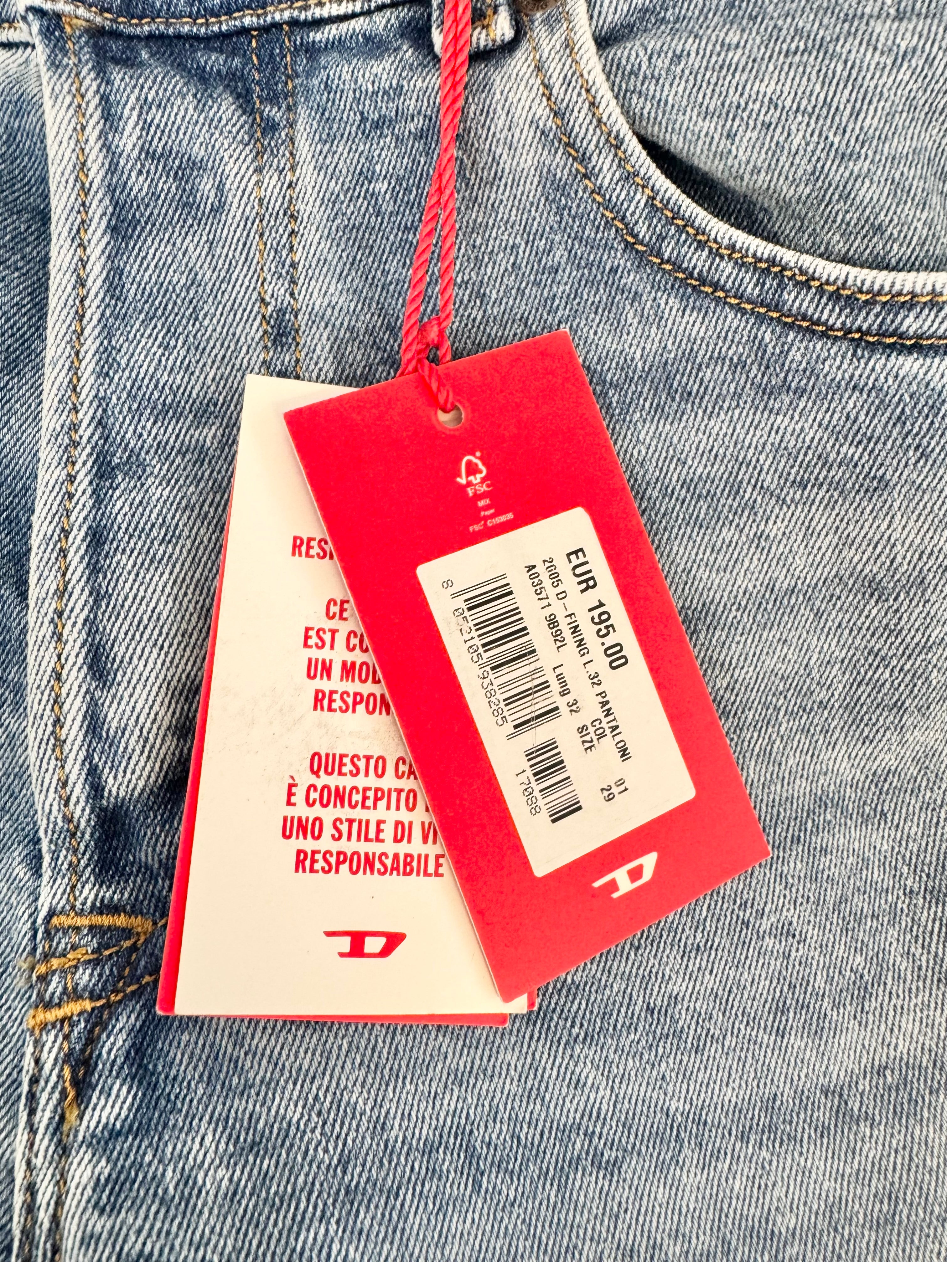 Diesel Blue Jeans NWT - 29