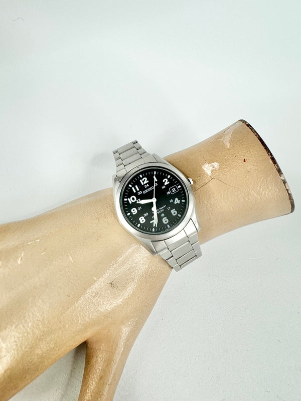 Seiko Stainless Steel 7N42-8070 Watch
